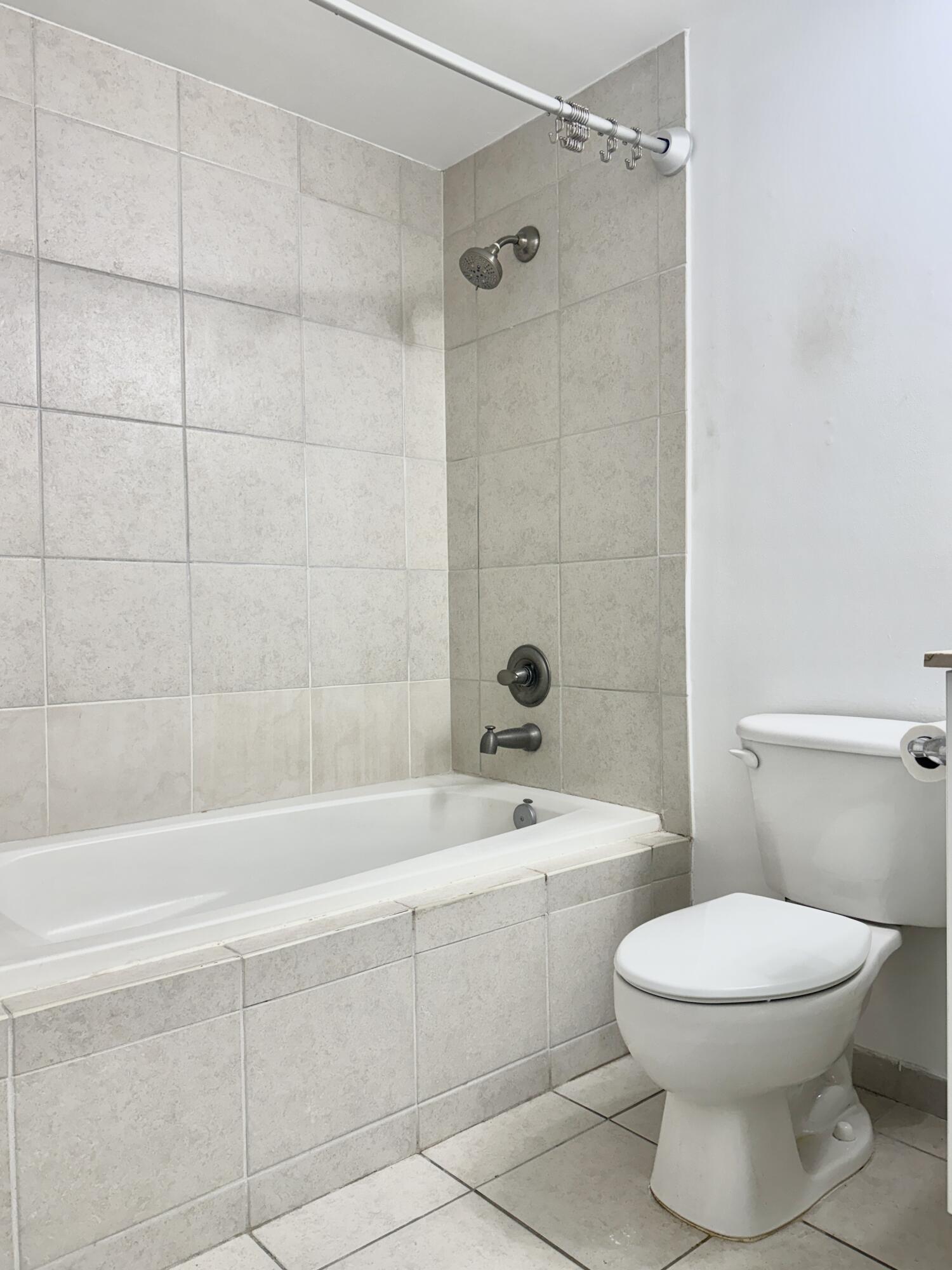 Hollywood Station Res Con - Residential Lease