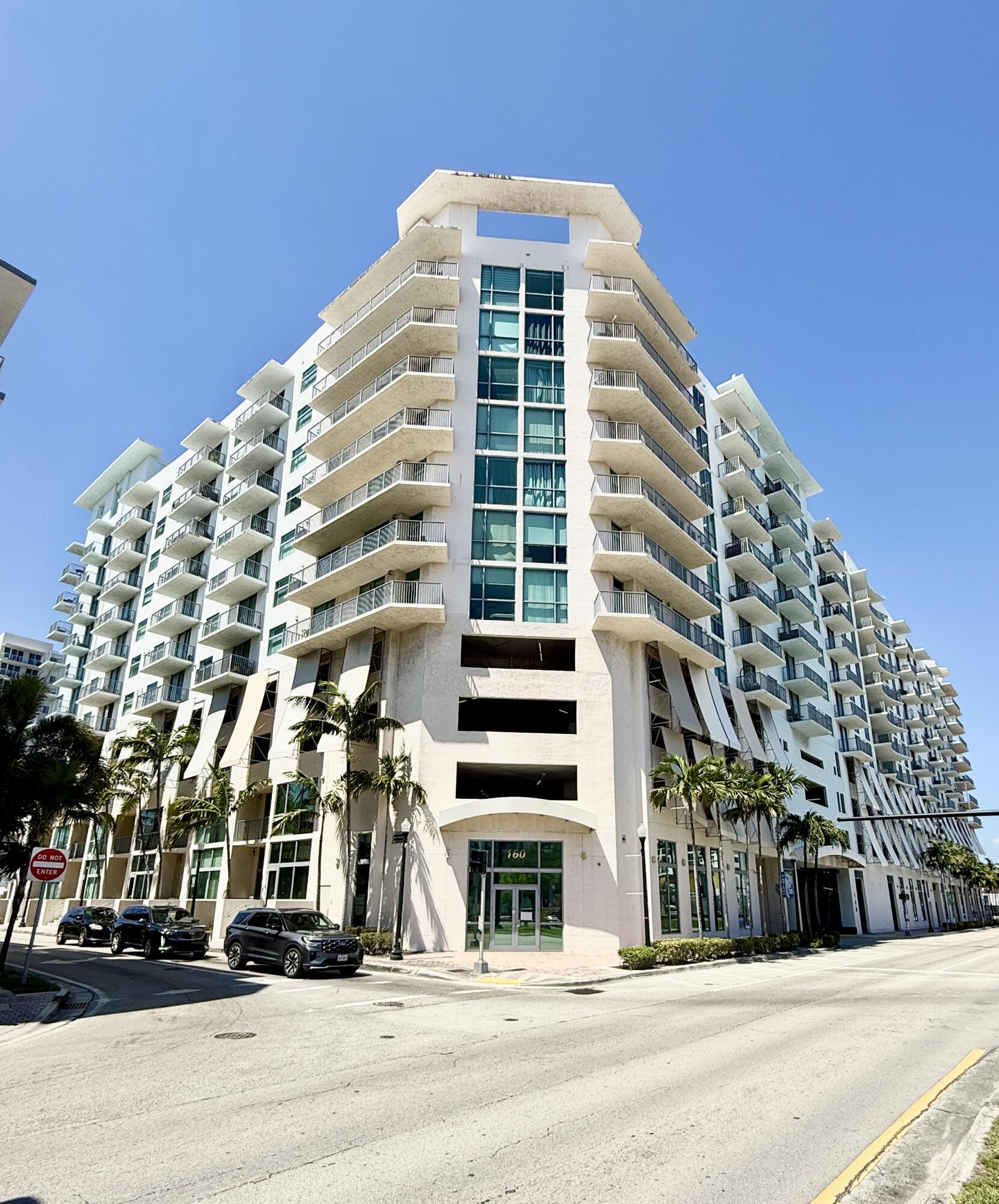 Hollywood Station Res Con - Residential Lease