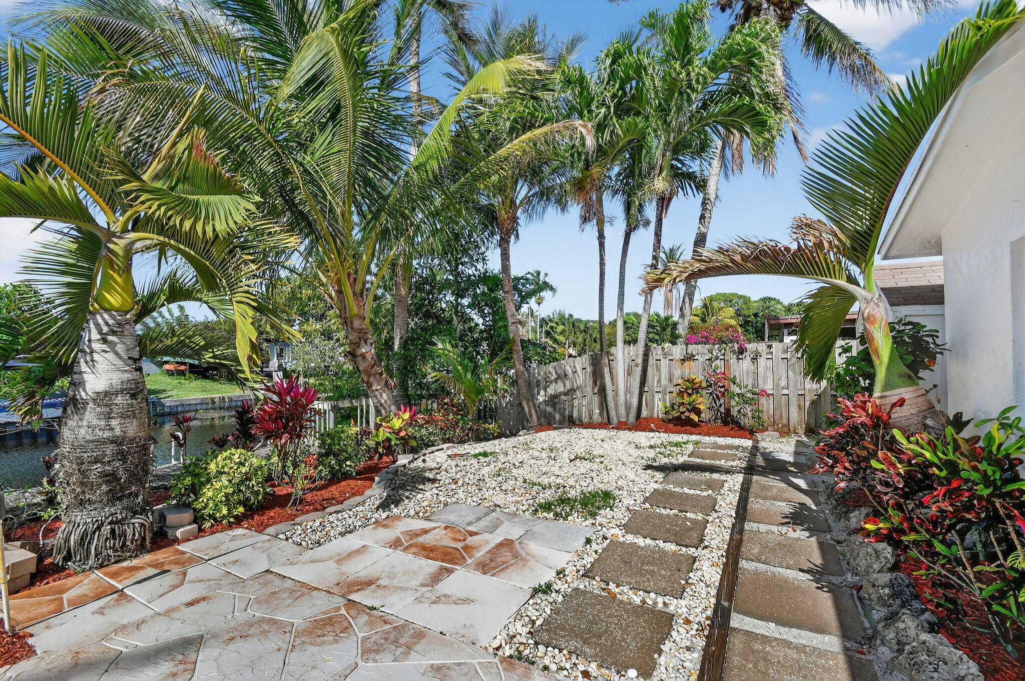 GOLFVIEW HARBOUR 1ST SEC - Residential