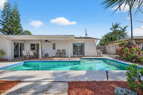 Tiny photo for 1037 SW 27th Avenue, Boynton Beach, FL 33426 (MLS # B26014175)
