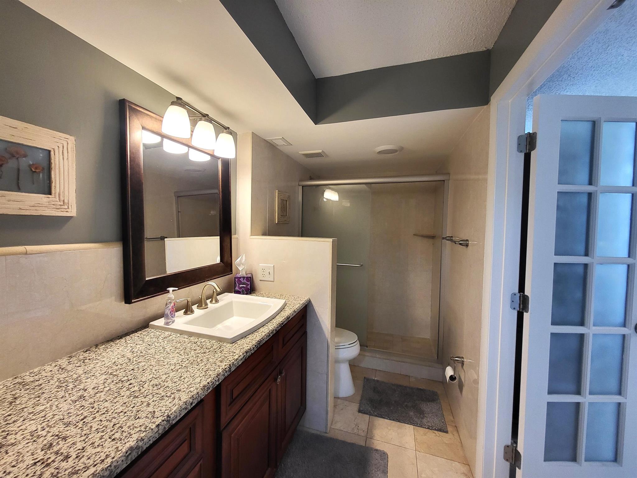 LAVERS DELRAY RACQUET CLU - Residential Lease