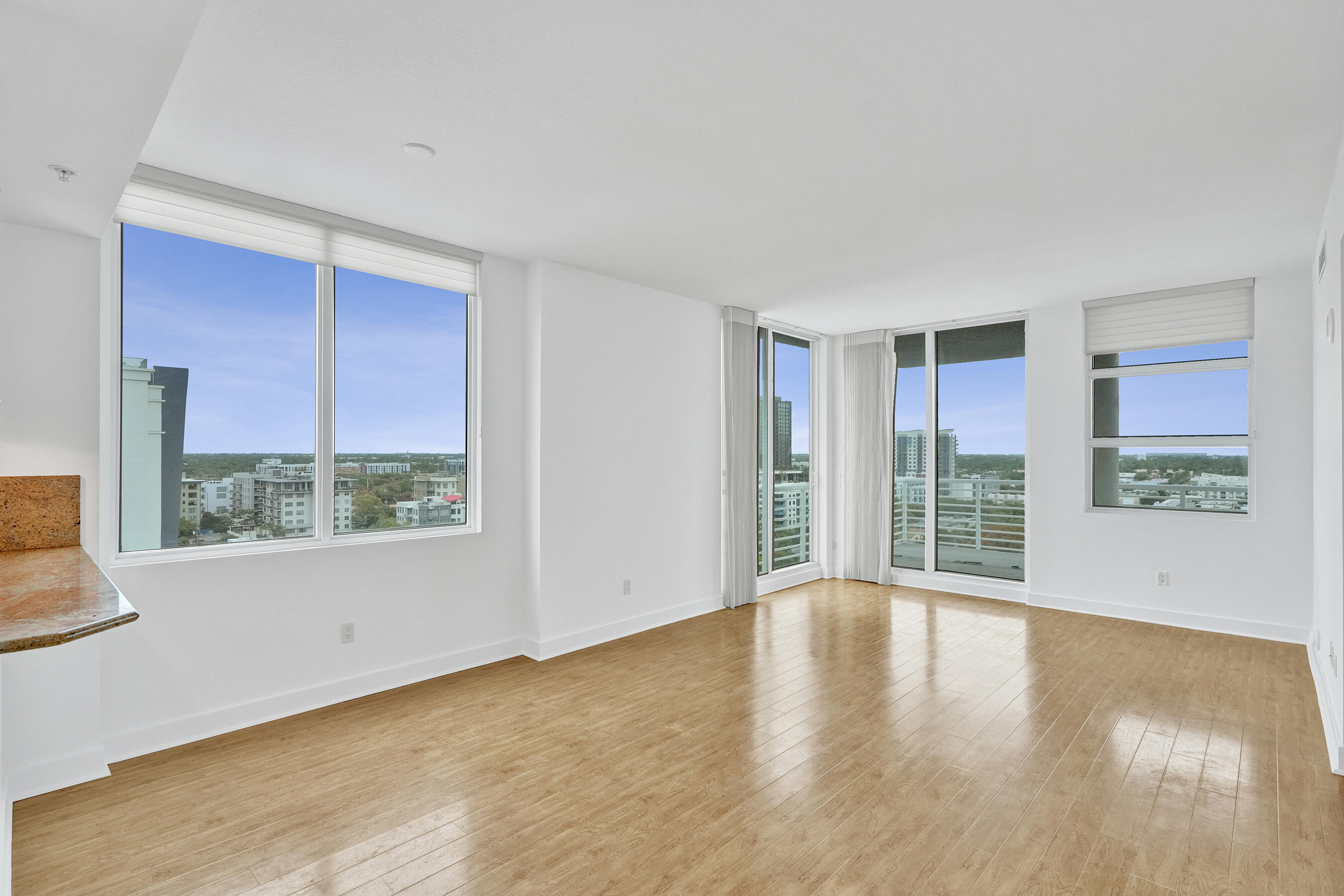 STRADA 315 CONDO - Residential