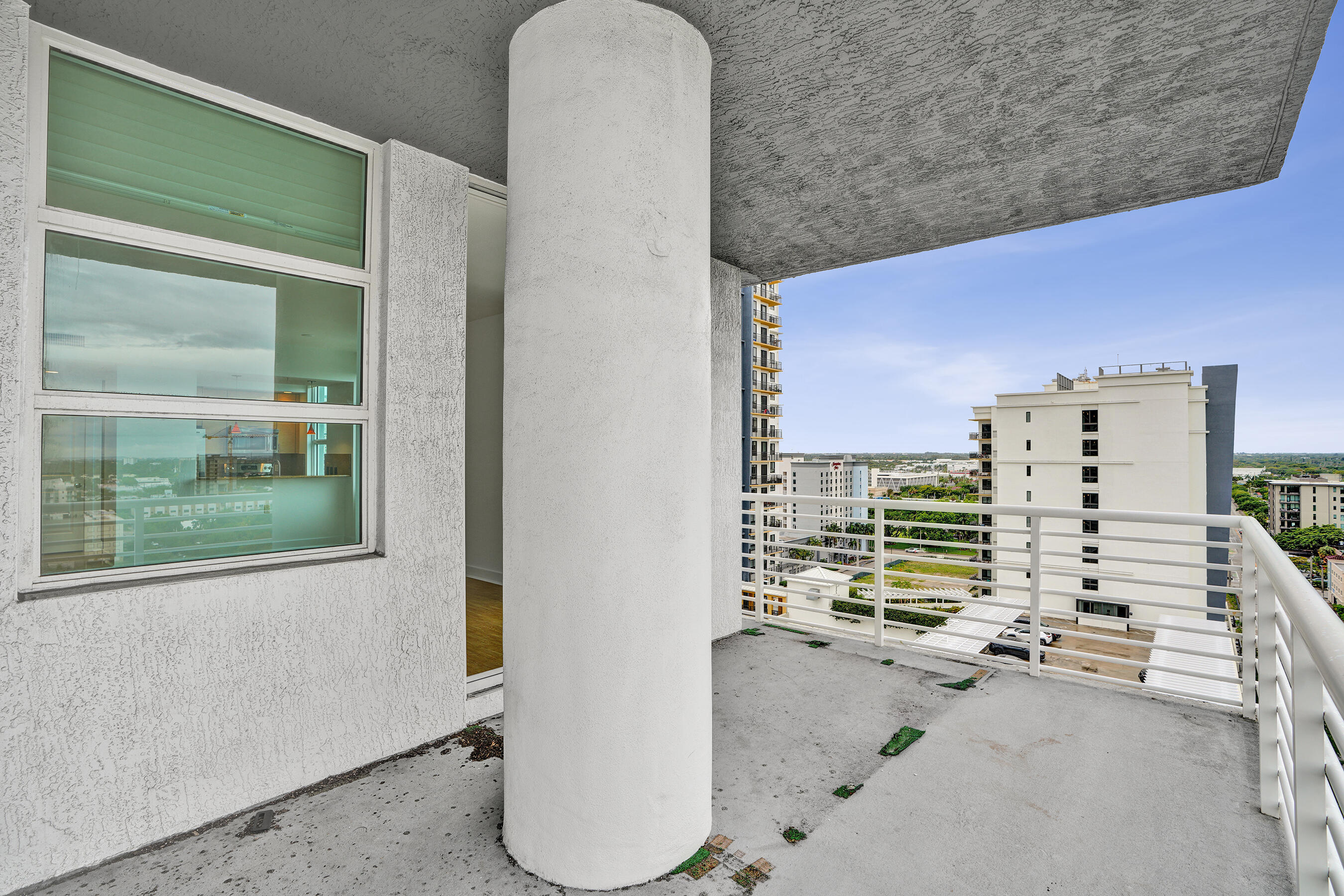 STRADA 315 CONDO - Residential