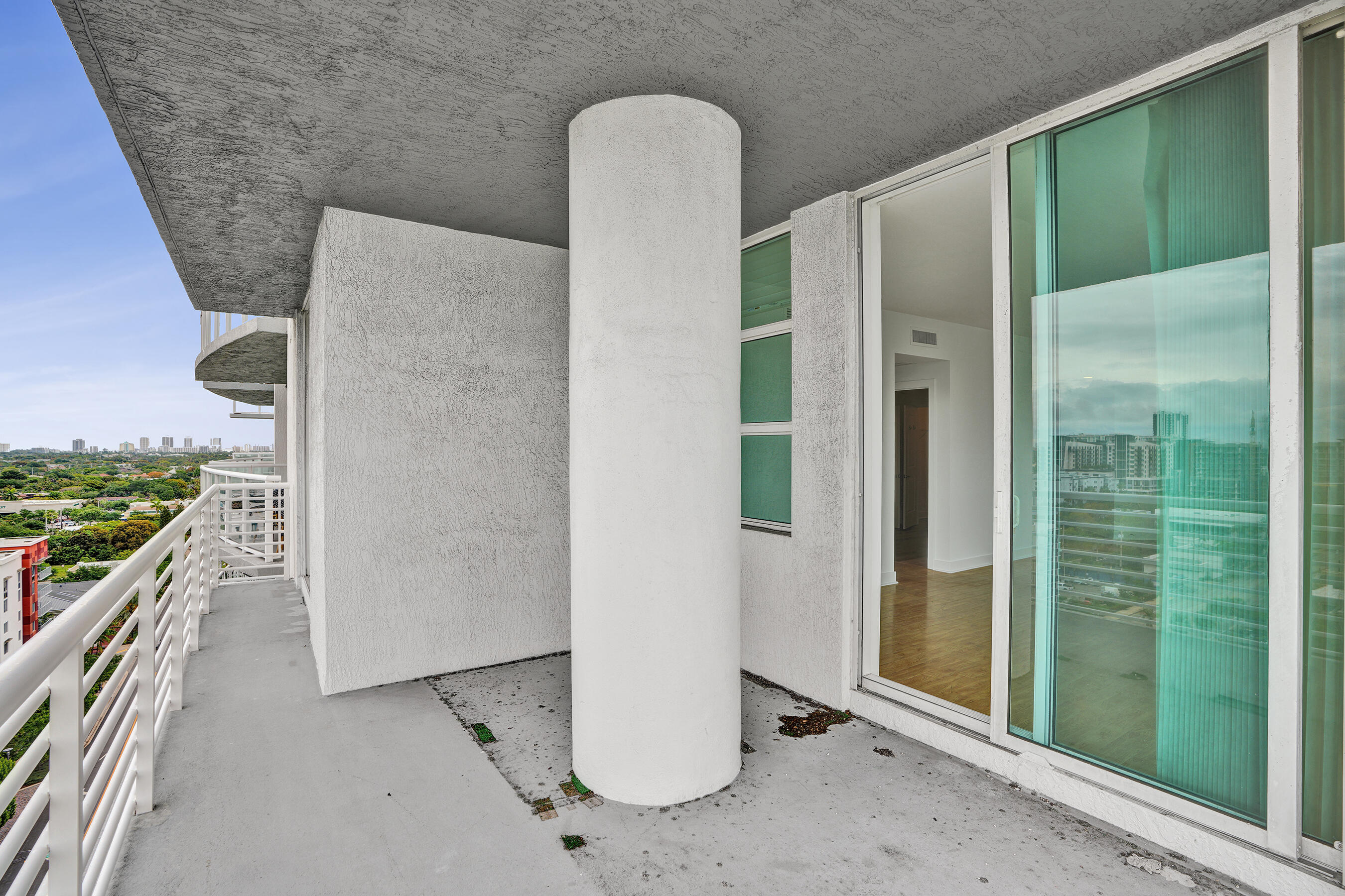 STRADA 315 CONDO - Residential