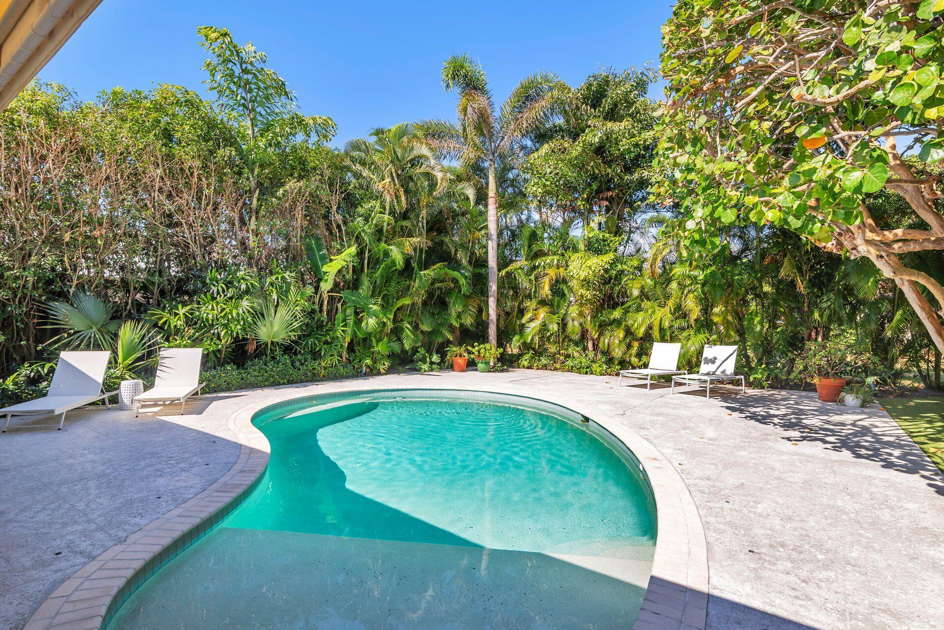 MIRAMAR SHORES - Residential