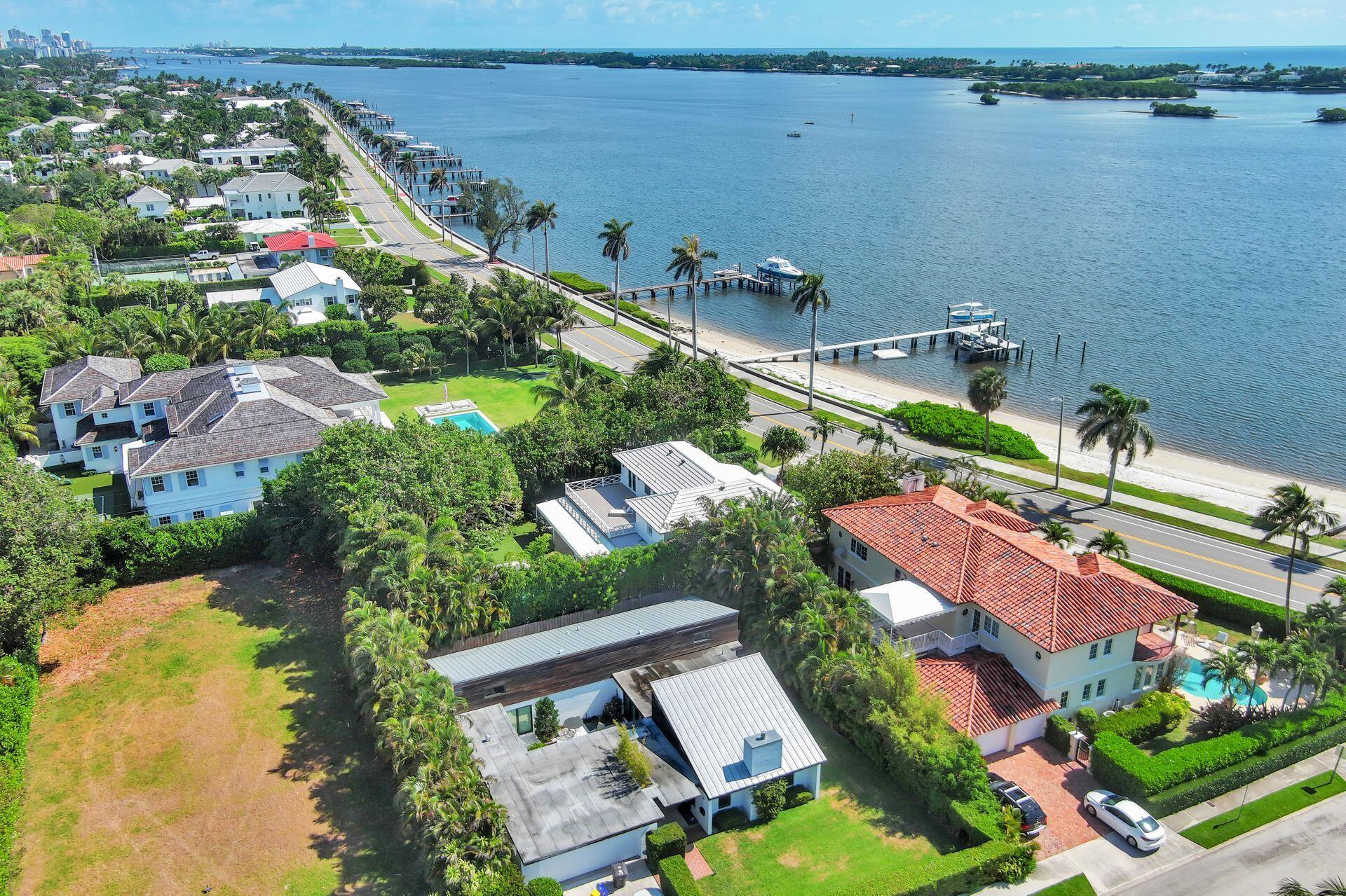 MIRAMAR SHORES - Residential