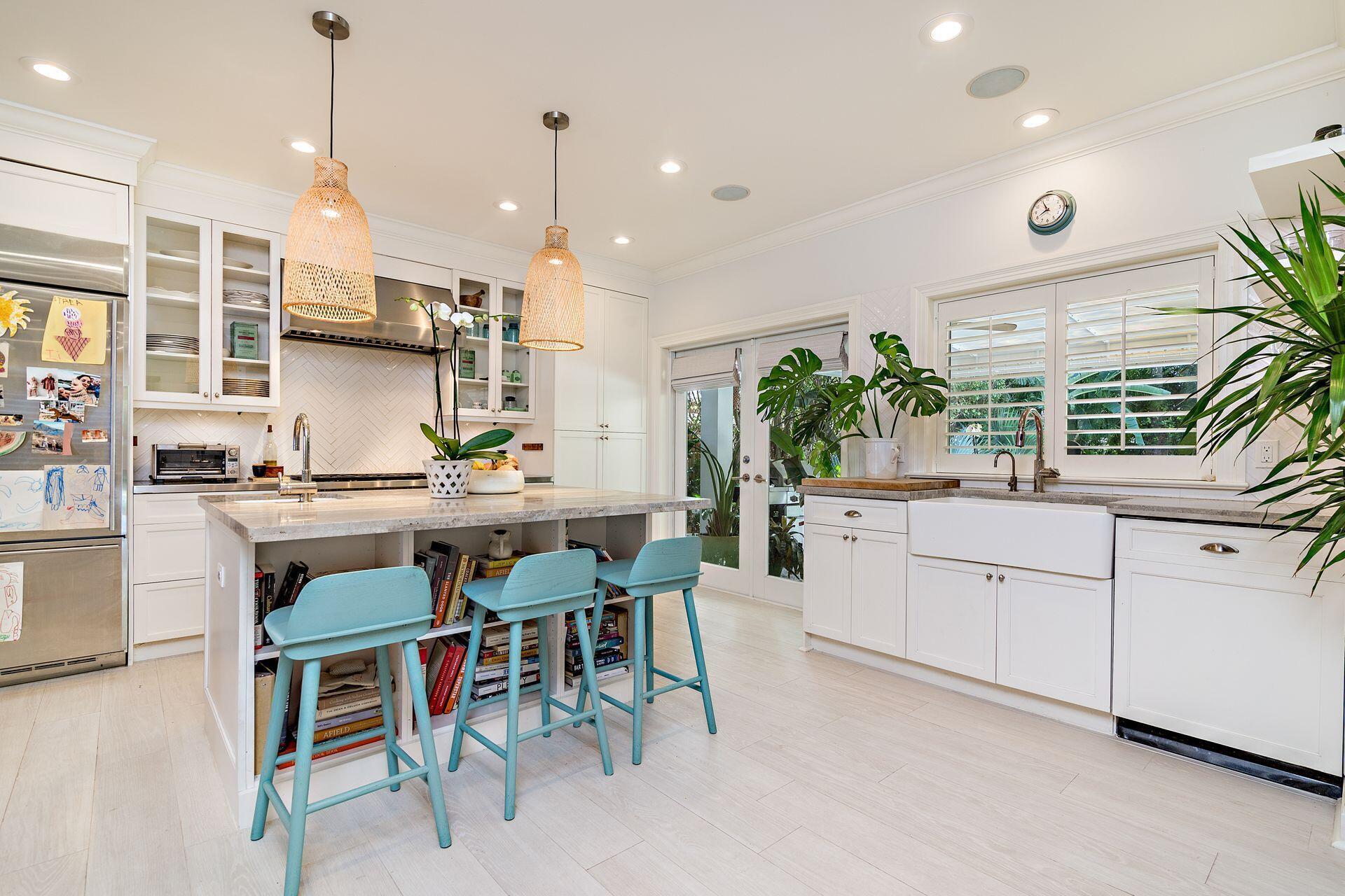 MIRAMAR SHORES - Residential