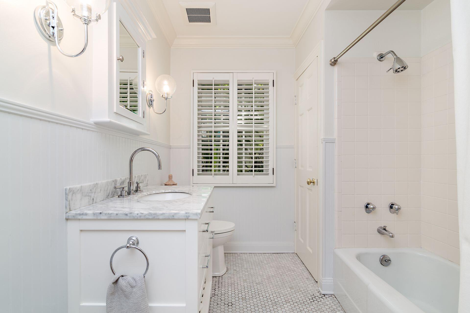 MIRAMAR SHORES - Residential