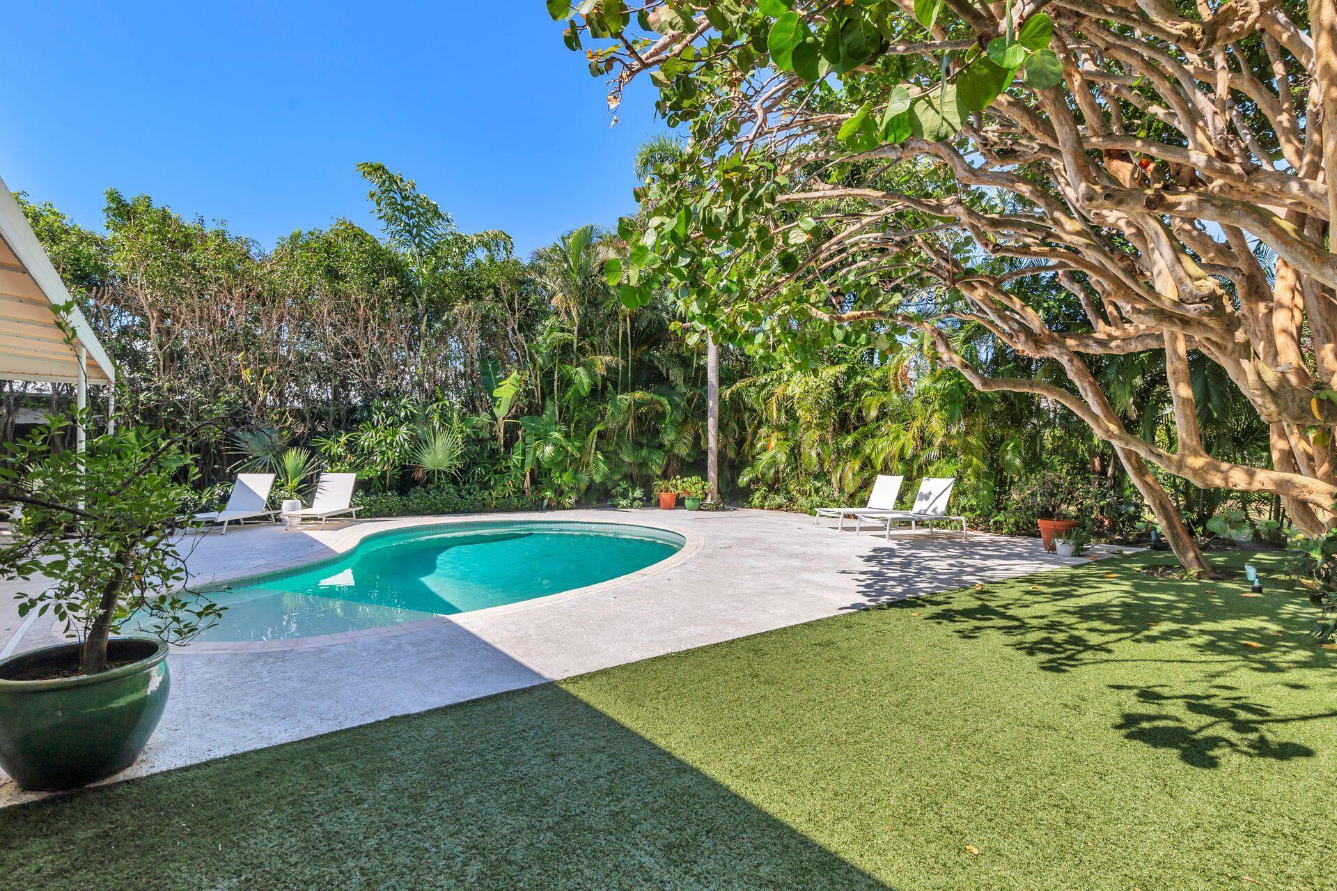 MIRAMAR SHORES - Residential