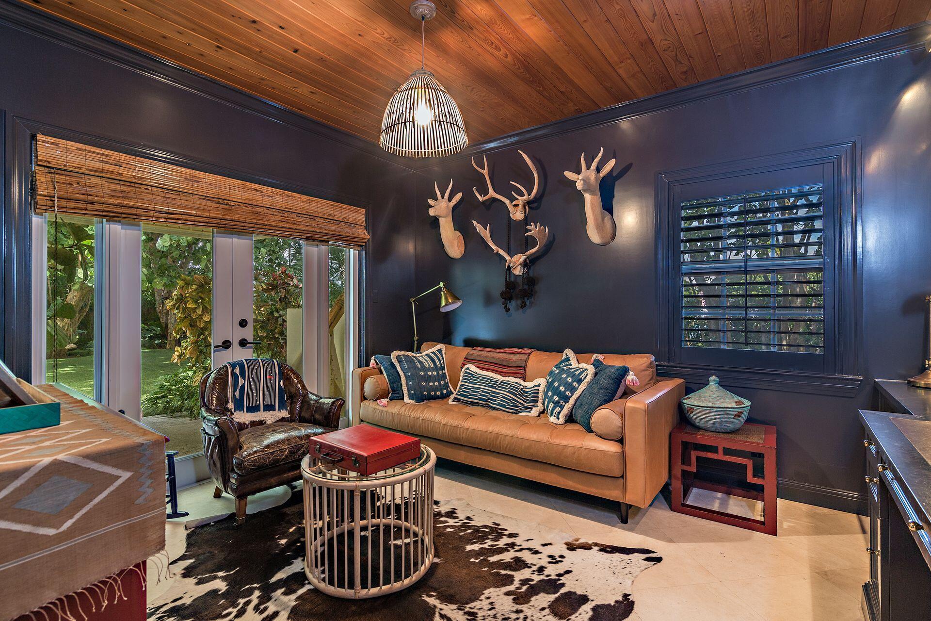 MIRAMAR SHORES - Residential