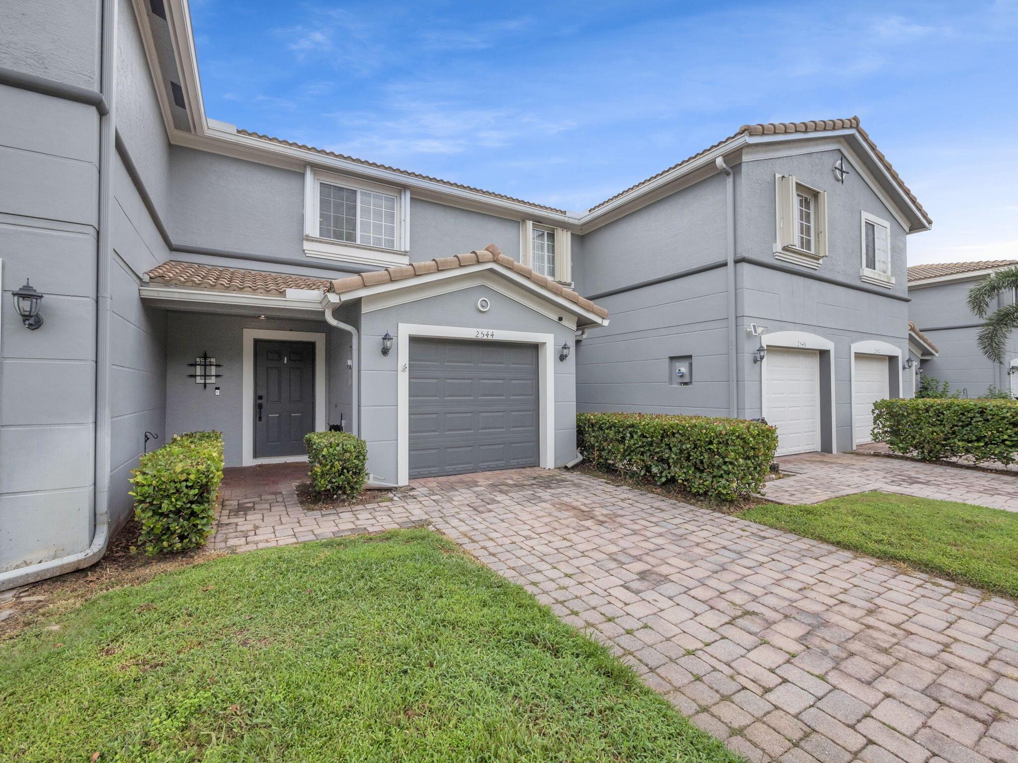 Newport Isles, THIRD REPL - Residential