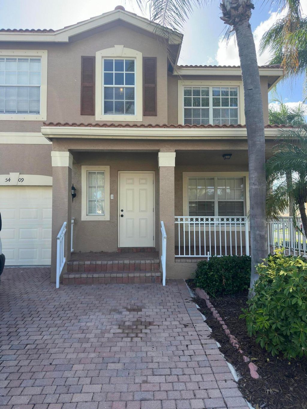 Photo of 5409 Eastbay Drive, Greenacres, FL 33463 (MLS # B26021115)