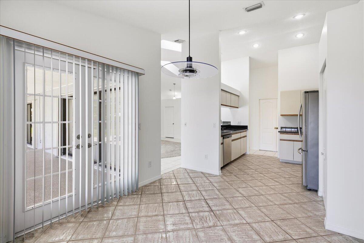 PORT ST LUCIE SECTION 40 - Residential Lease