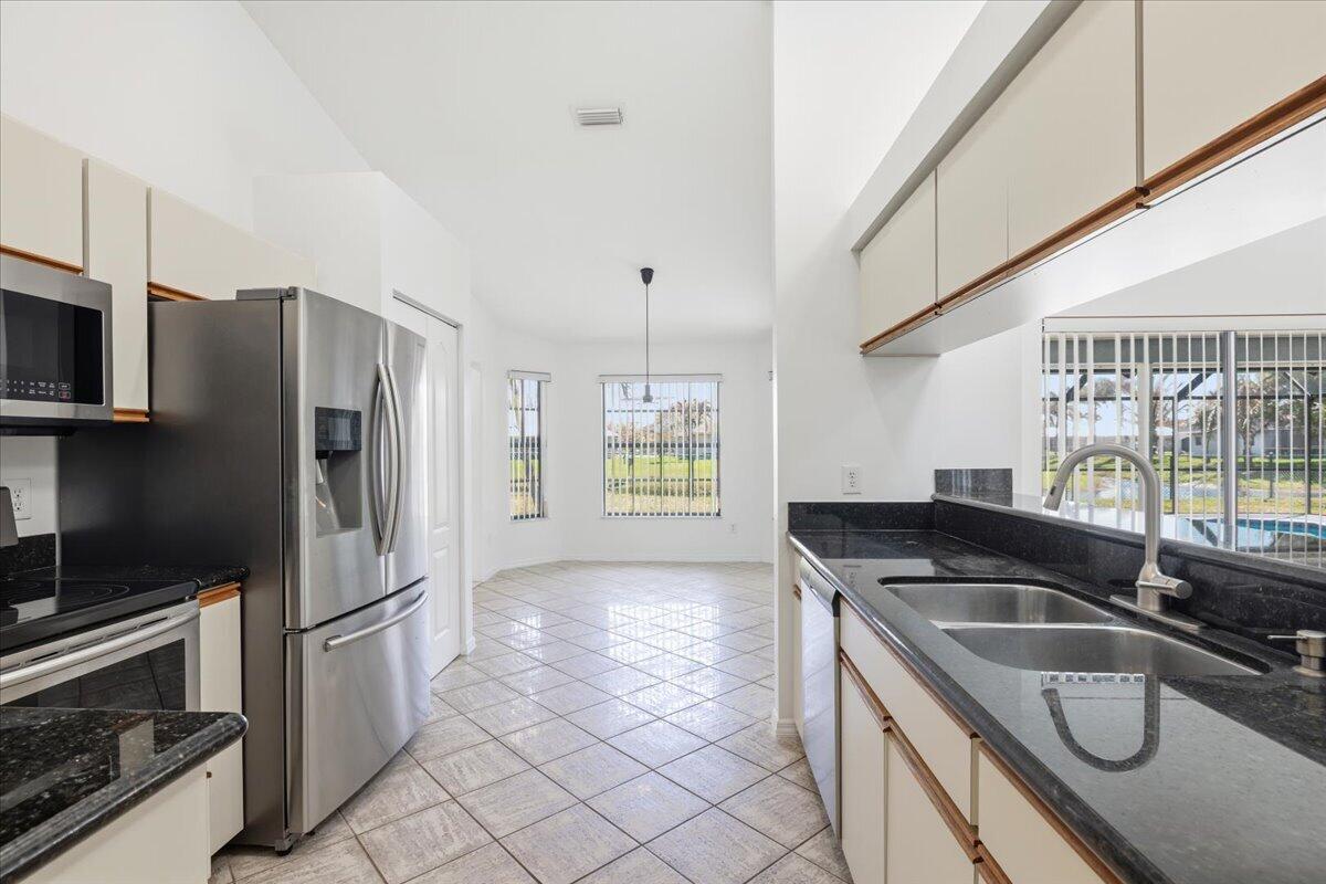 PORT ST LUCIE SECTION 40 - Residential Lease