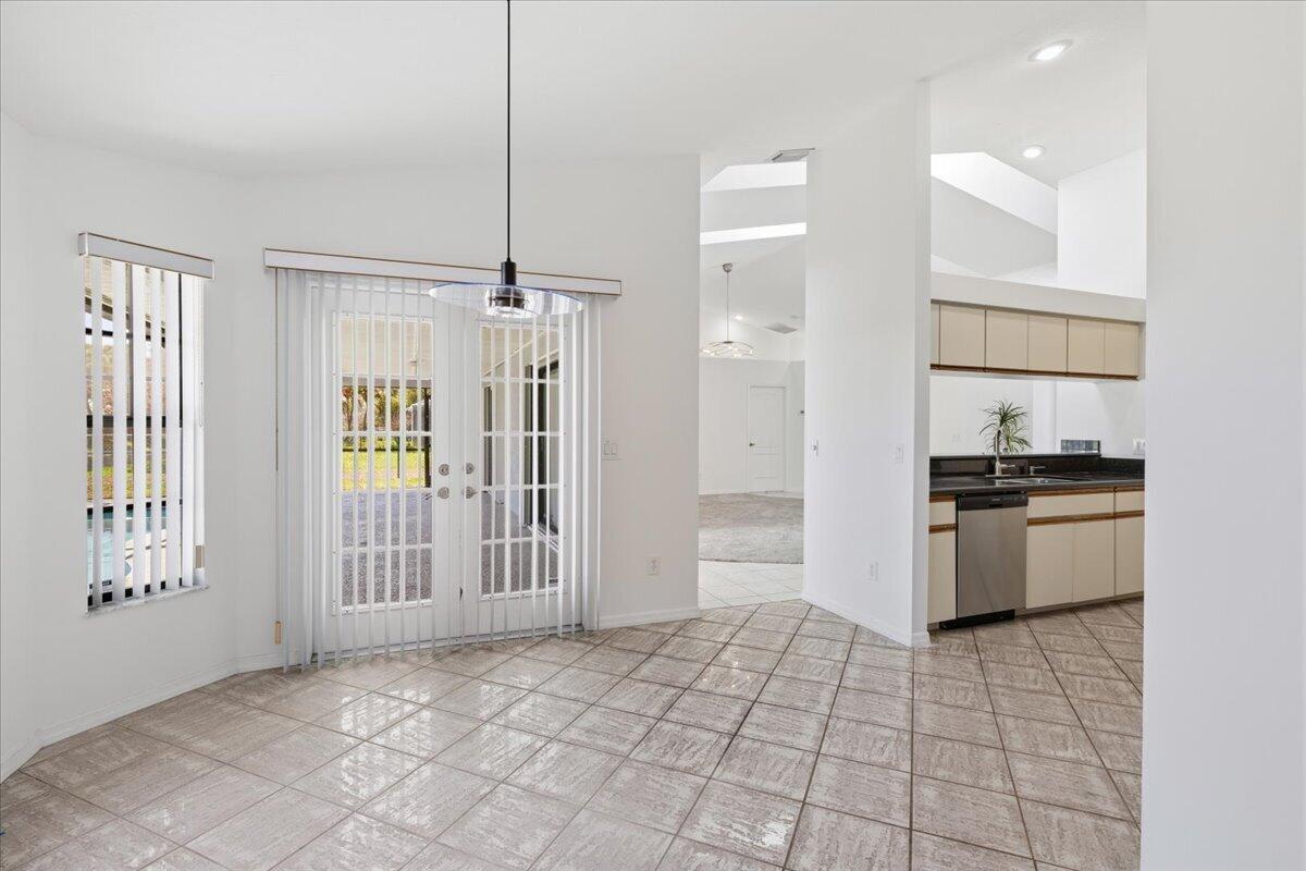 PORT ST LUCIE SECTION 40 - Residential Lease