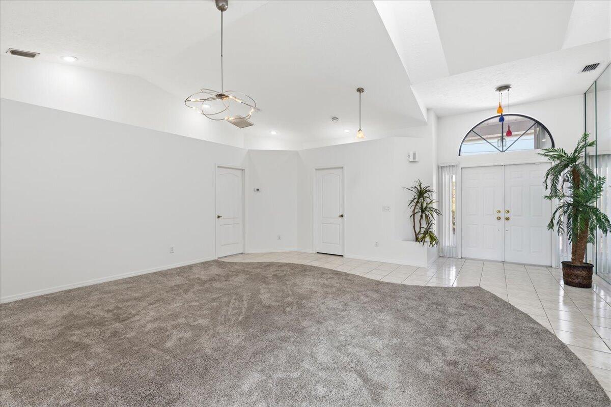 PORT ST LUCIE SECTION 40 - Residential Lease