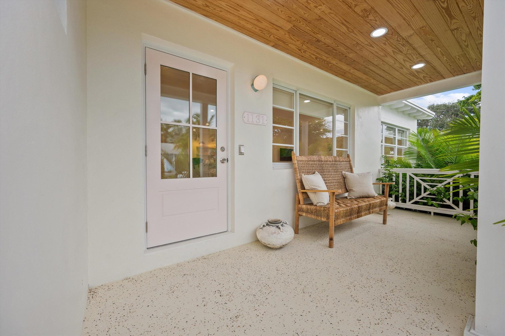LAKE WORTH TOWN OF - Residential