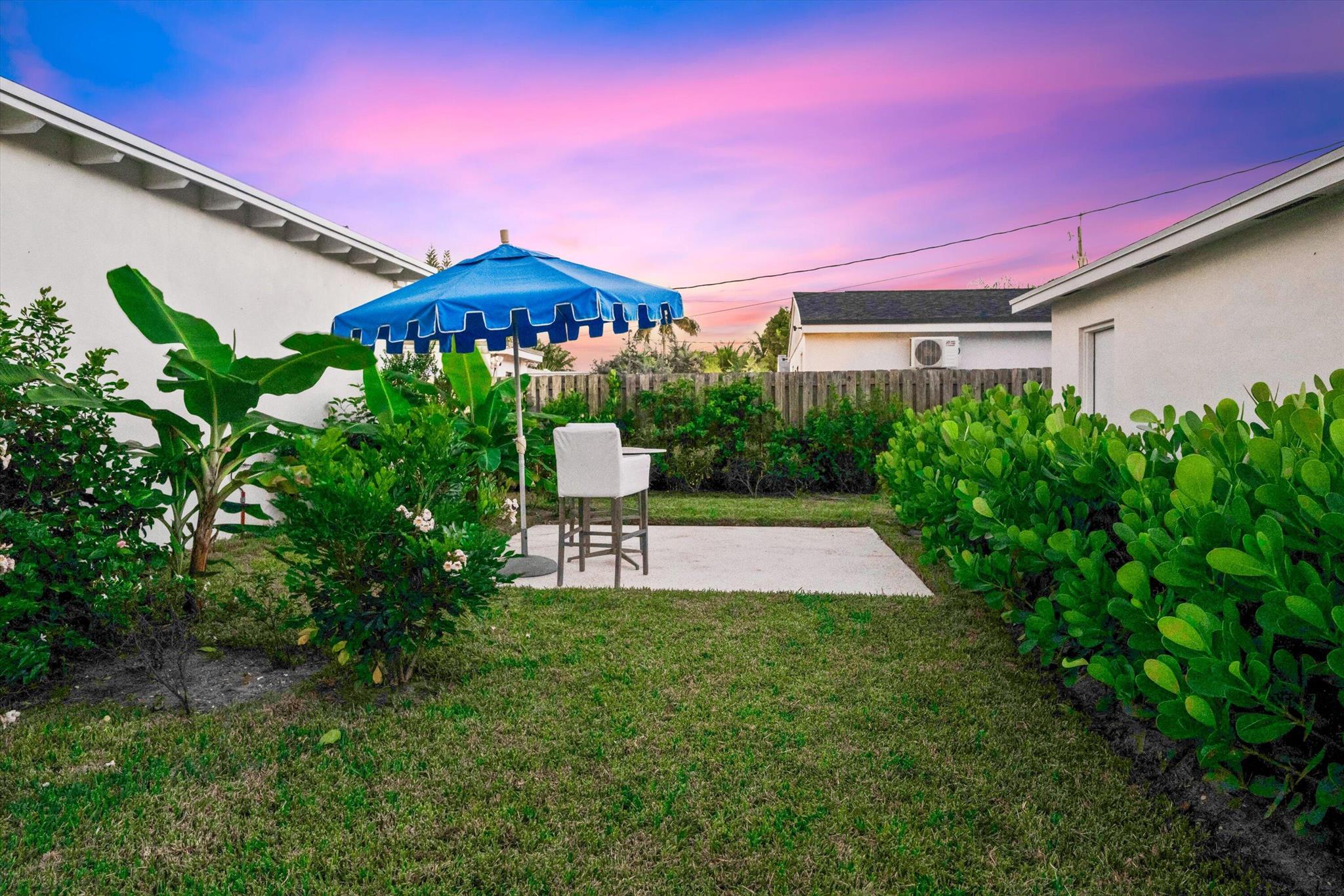 LAKE WORTH TOWN OF - Residential