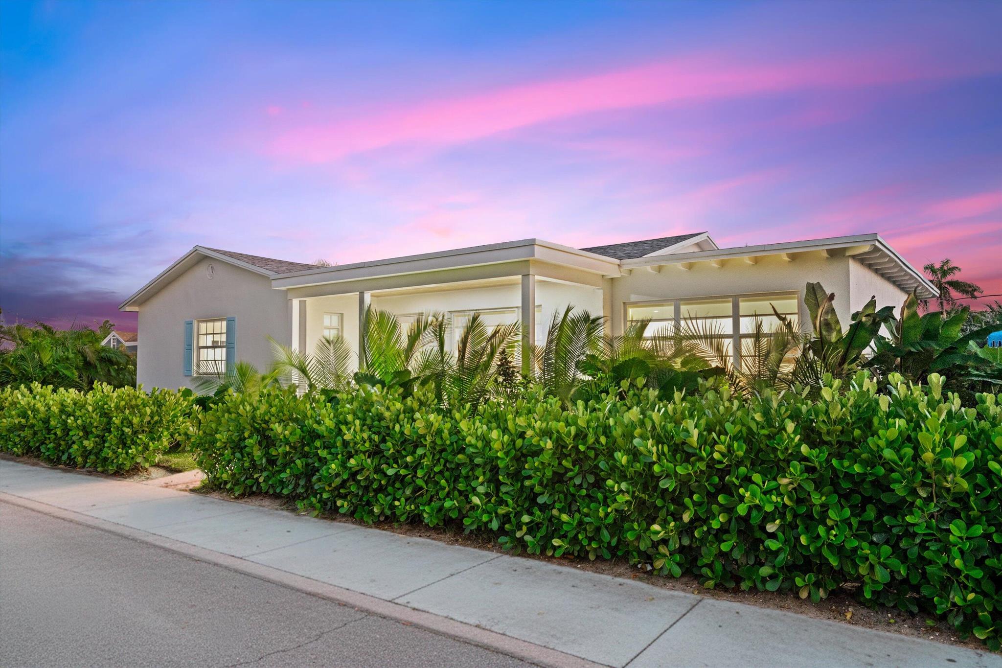 LAKE WORTH TOWN OF - Residential