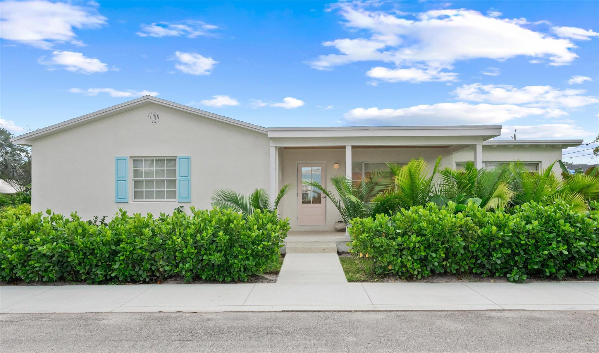 View photos, virtual tours, details... 1131 N Ocean Breeze
