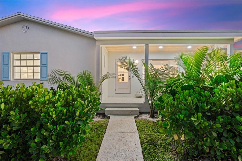 Photo of 1131 N Ocean Breeze, Lake Worth Beach, FL 33460 (MLS # R11133509)
