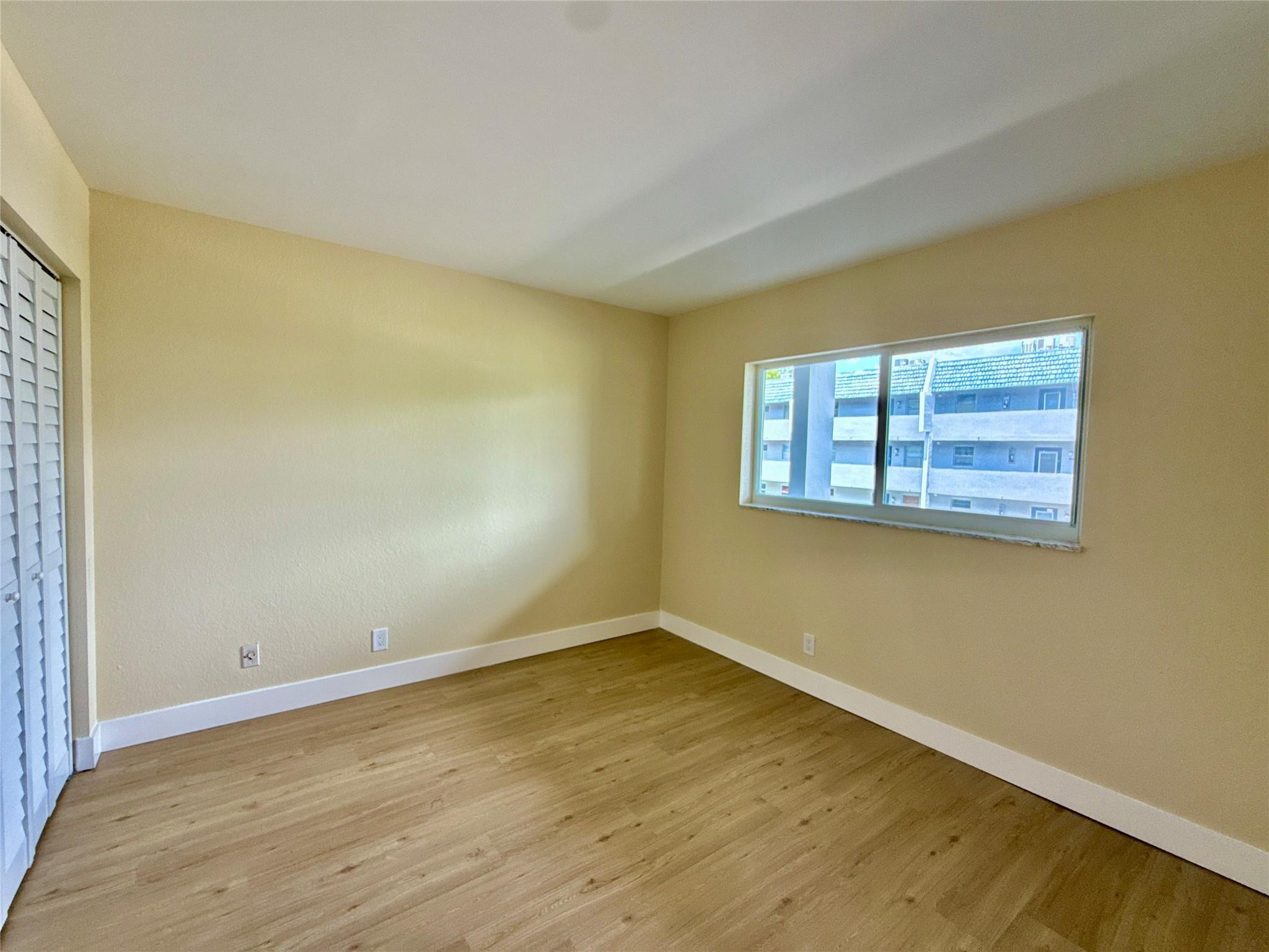 Oriole Golf & Tennis Club - Residential Lease