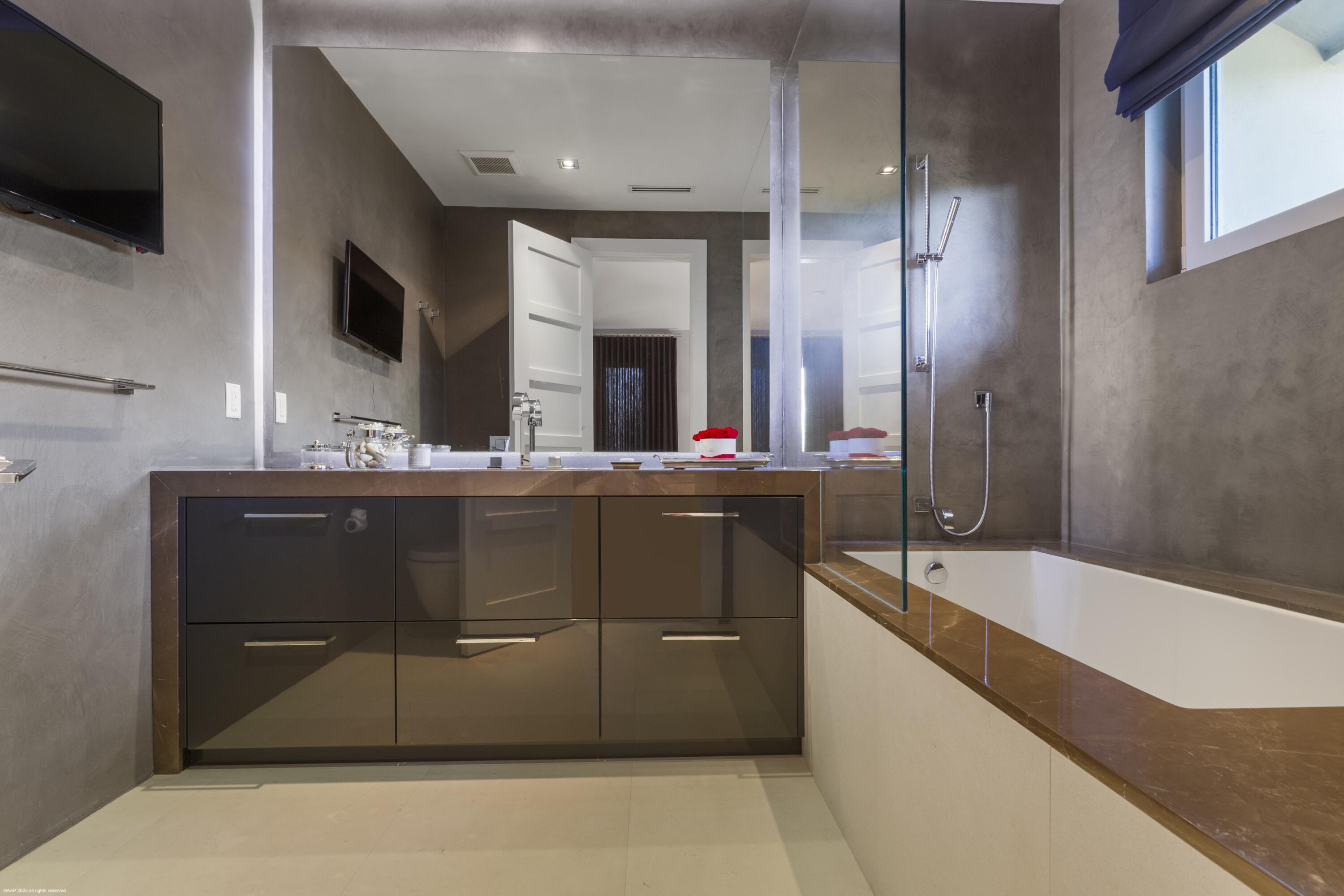 BROOKSIDE 1 / Golf Brook - Residential