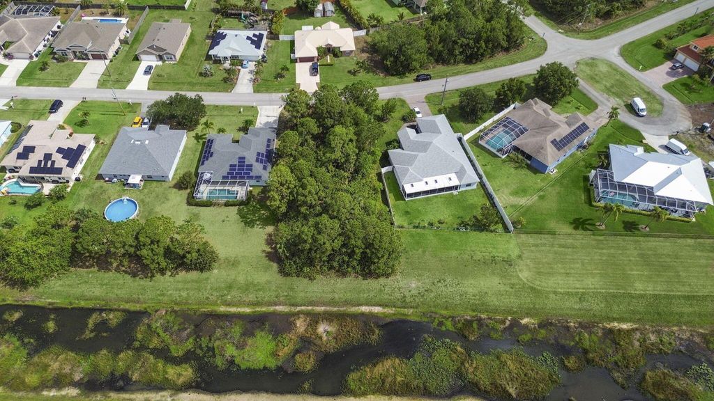 Photo of 5624 NW Whitecap Road, Port St Lucie, FL 34986 (MLS # R10989301)