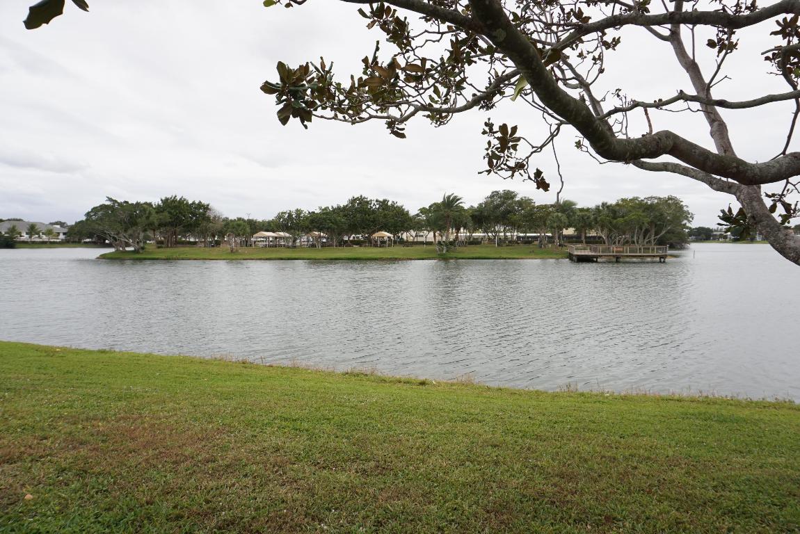 CENTURY VILLAGE 1ST FLOOR GREAT DEAL... - Residential