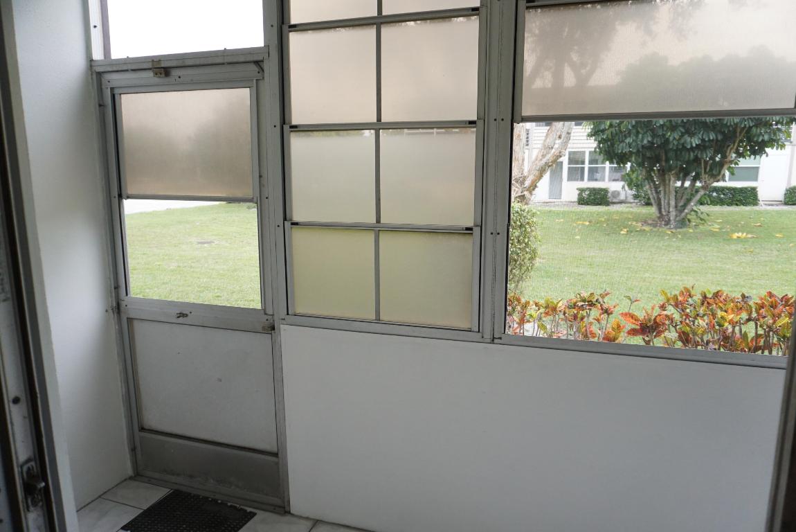 CENTURY VILLAGE 1ST FLOOR GREAT DEAL... - Residential