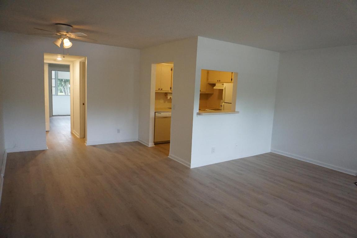 CENTURY VILLAGE 1ST FLOOR GREAT DEAL... - Residential