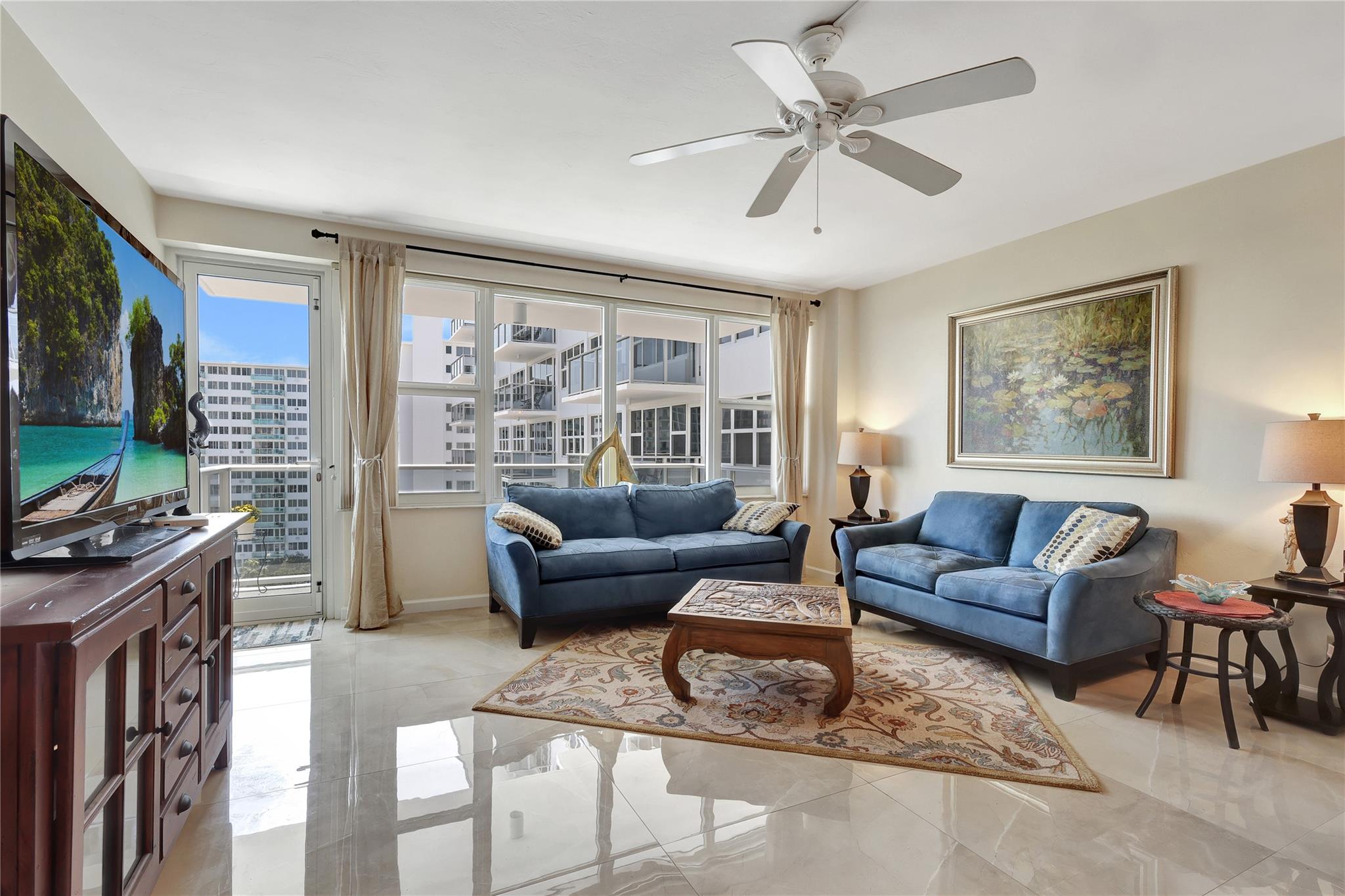 3333 NE 34th St 1118