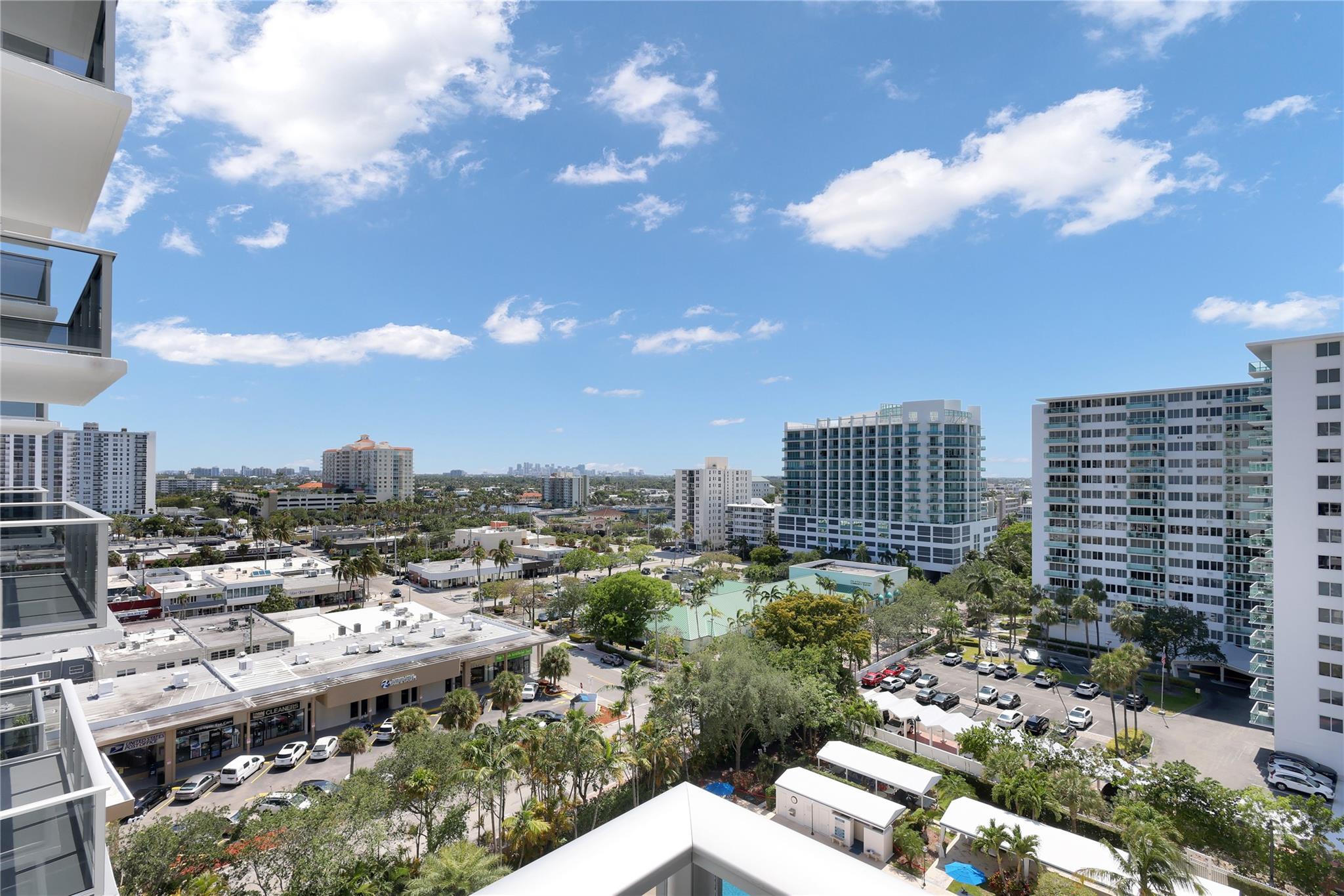 3333 NE 34th St 1118