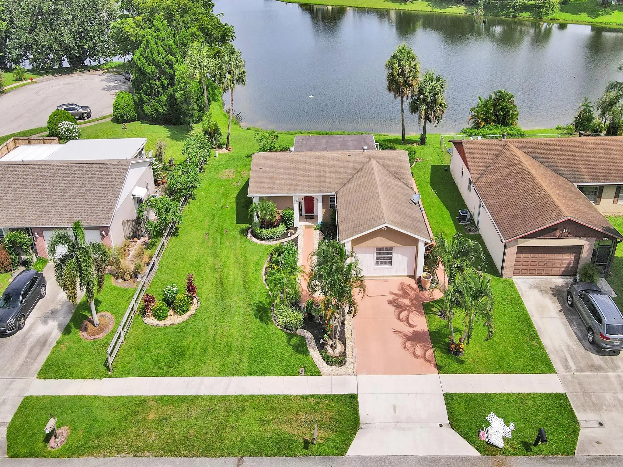 1085 Grand Duke Way  