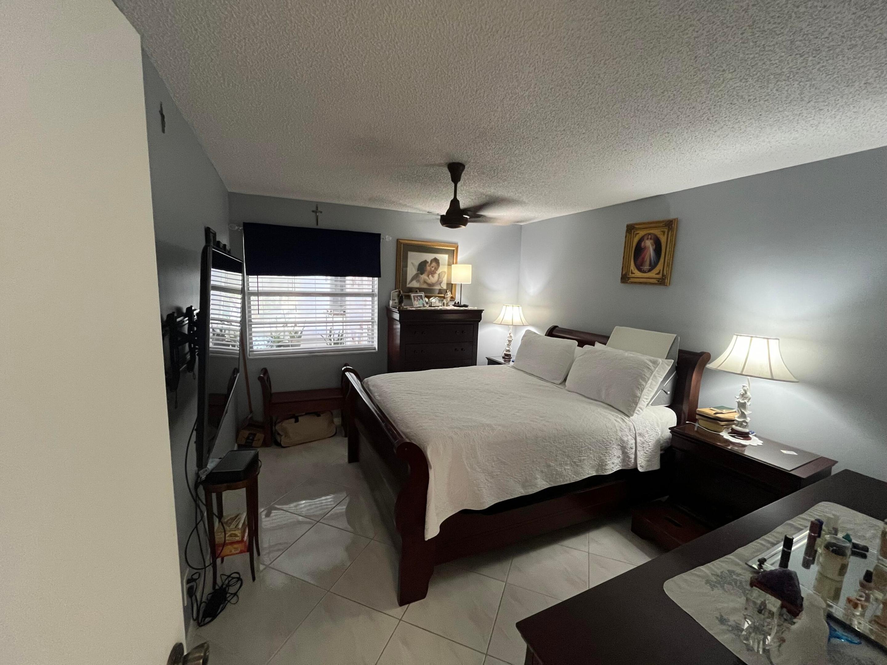 Kings Point Flanders Condos - Residential