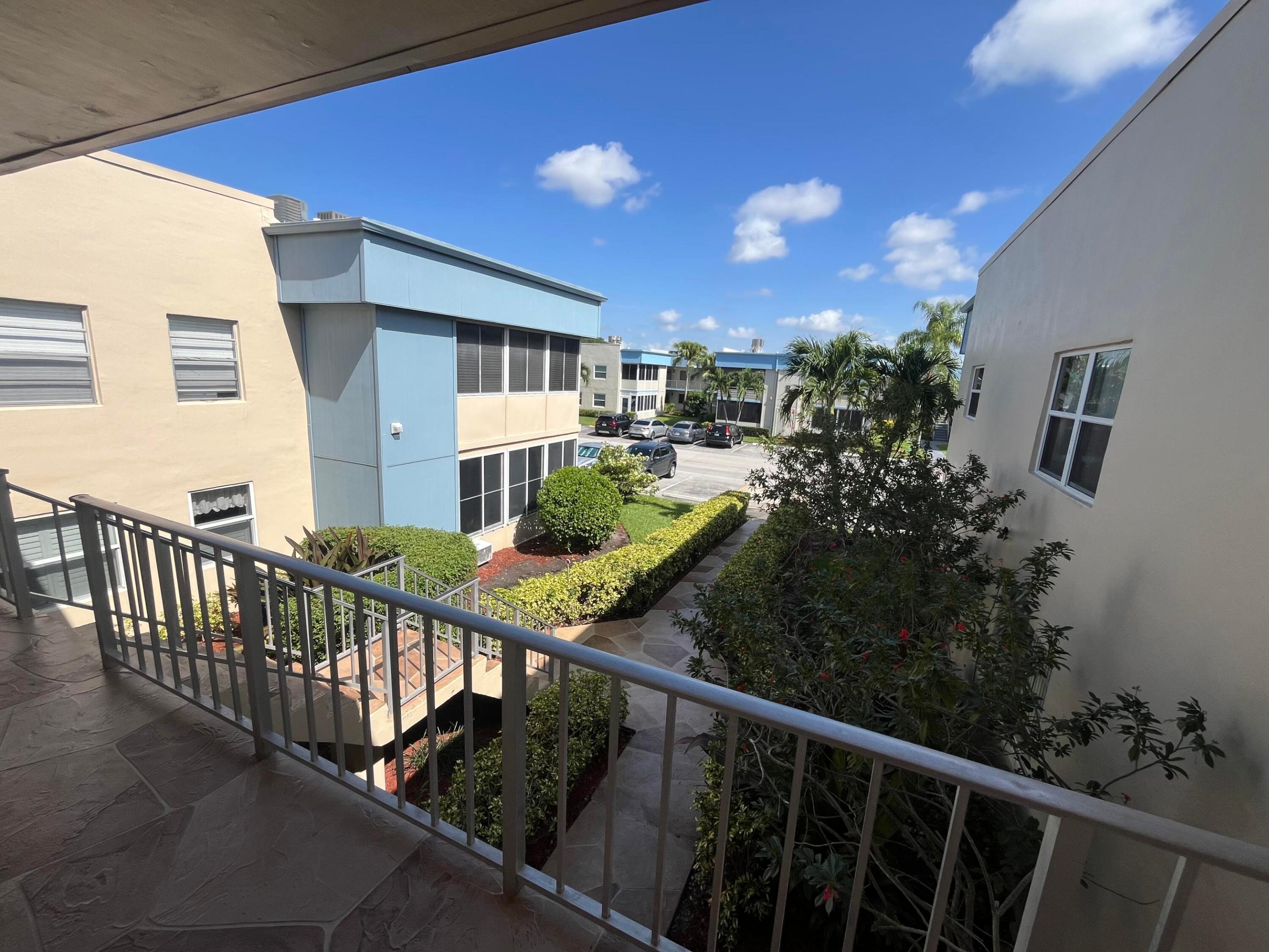 Kings Point Flanders Condos - Residential