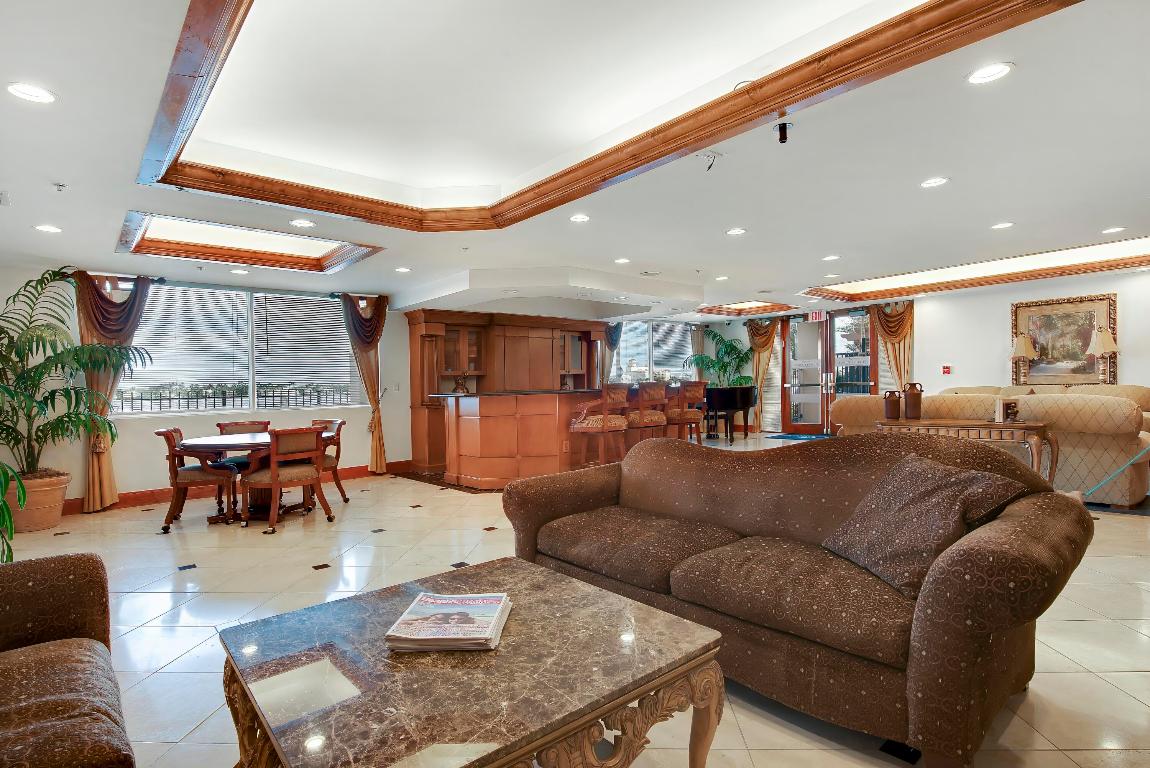 FLAGLER POINTE CONDO - Residential