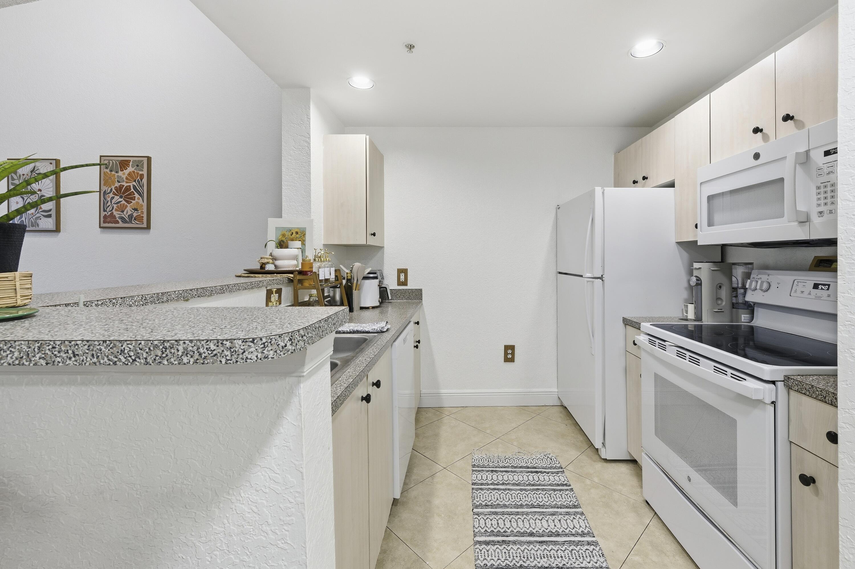 1805 N Flagler Drive 305