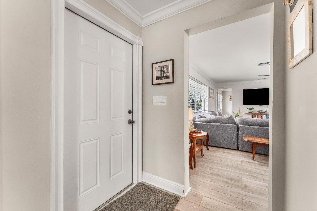 Photo of 1810 SW 3rd Avenue, Pompano Beach, FL 33060 (MLS # R11154429)