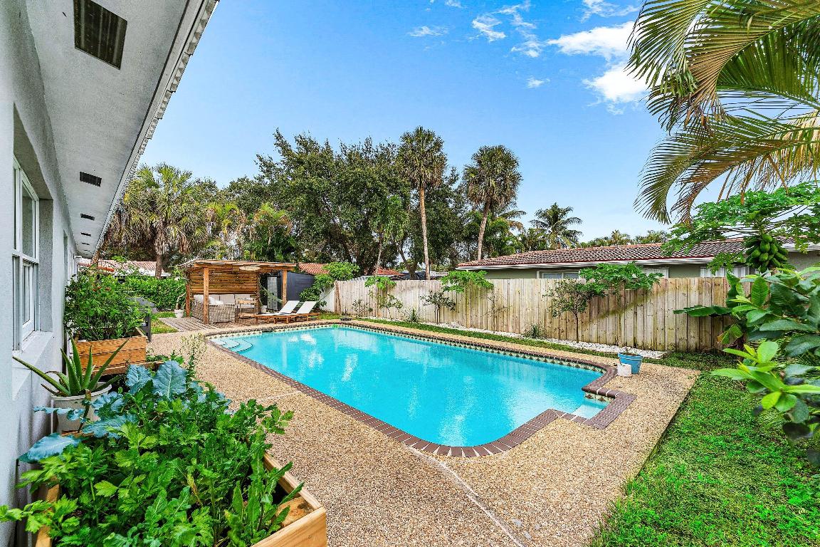 BOULEVARD PARK ISLES SEC 4 - Residential