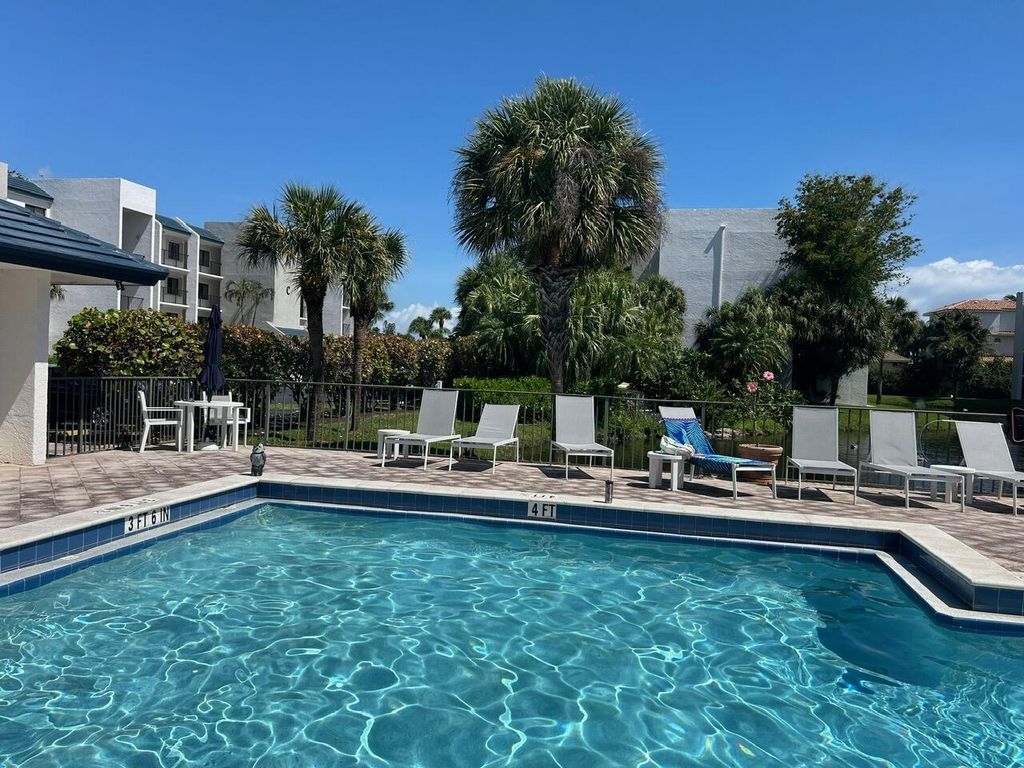 Photo of 1605 S Us Highway 1 #F304, Jupiter, FL 33477 (MLS # R10984977)