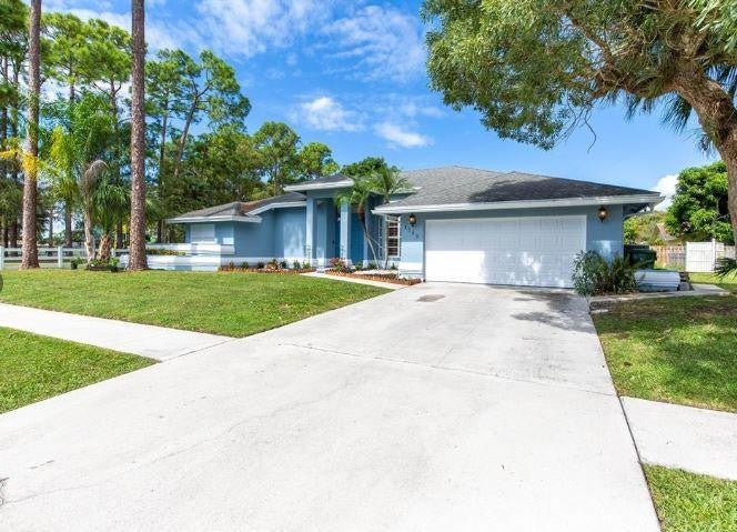Photo of 1349 BRAMPTON Cove, Wellington, FL 33414 (MLS # B26057705)