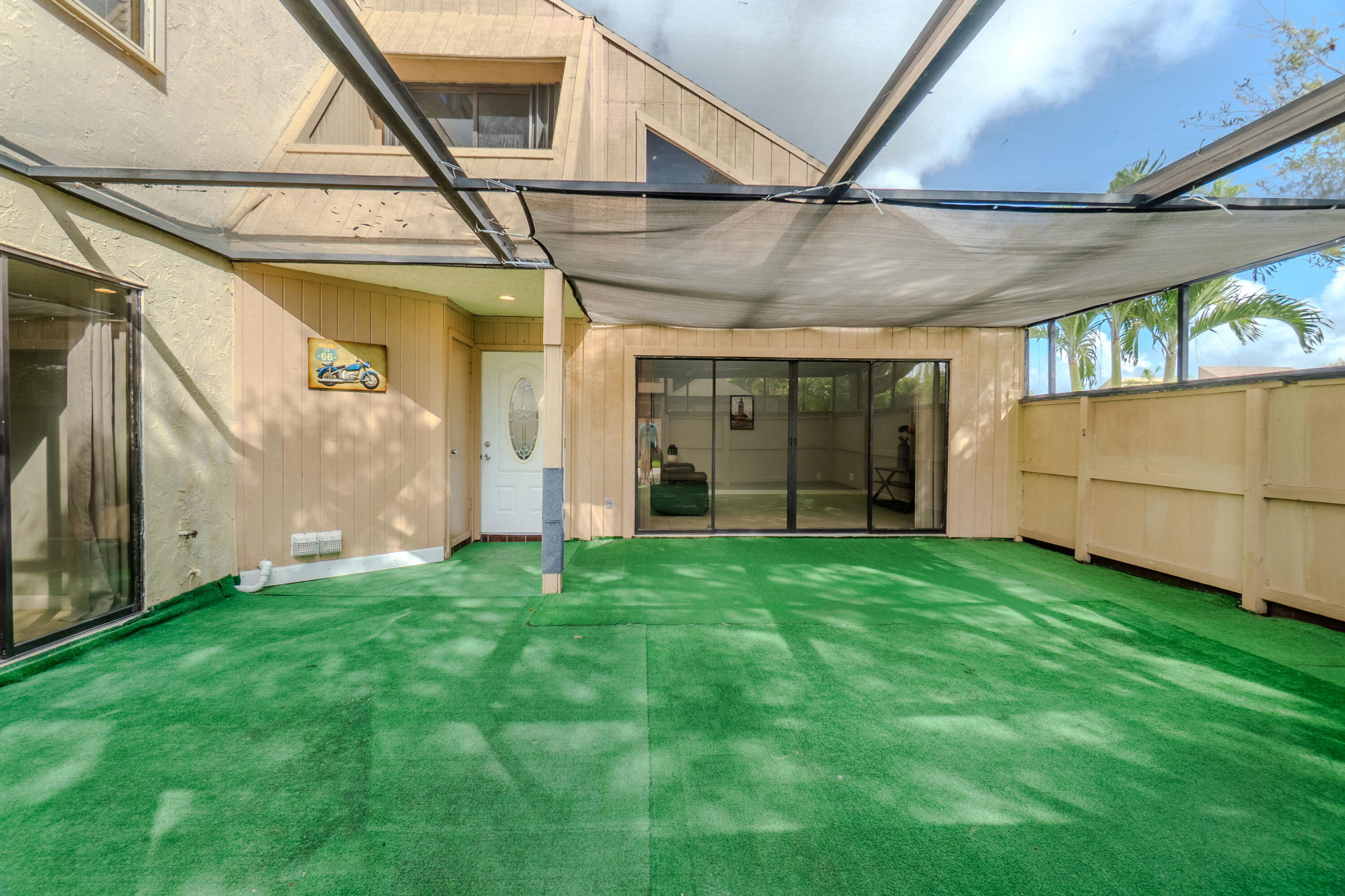 TARPON BAY VILLAS - Residential