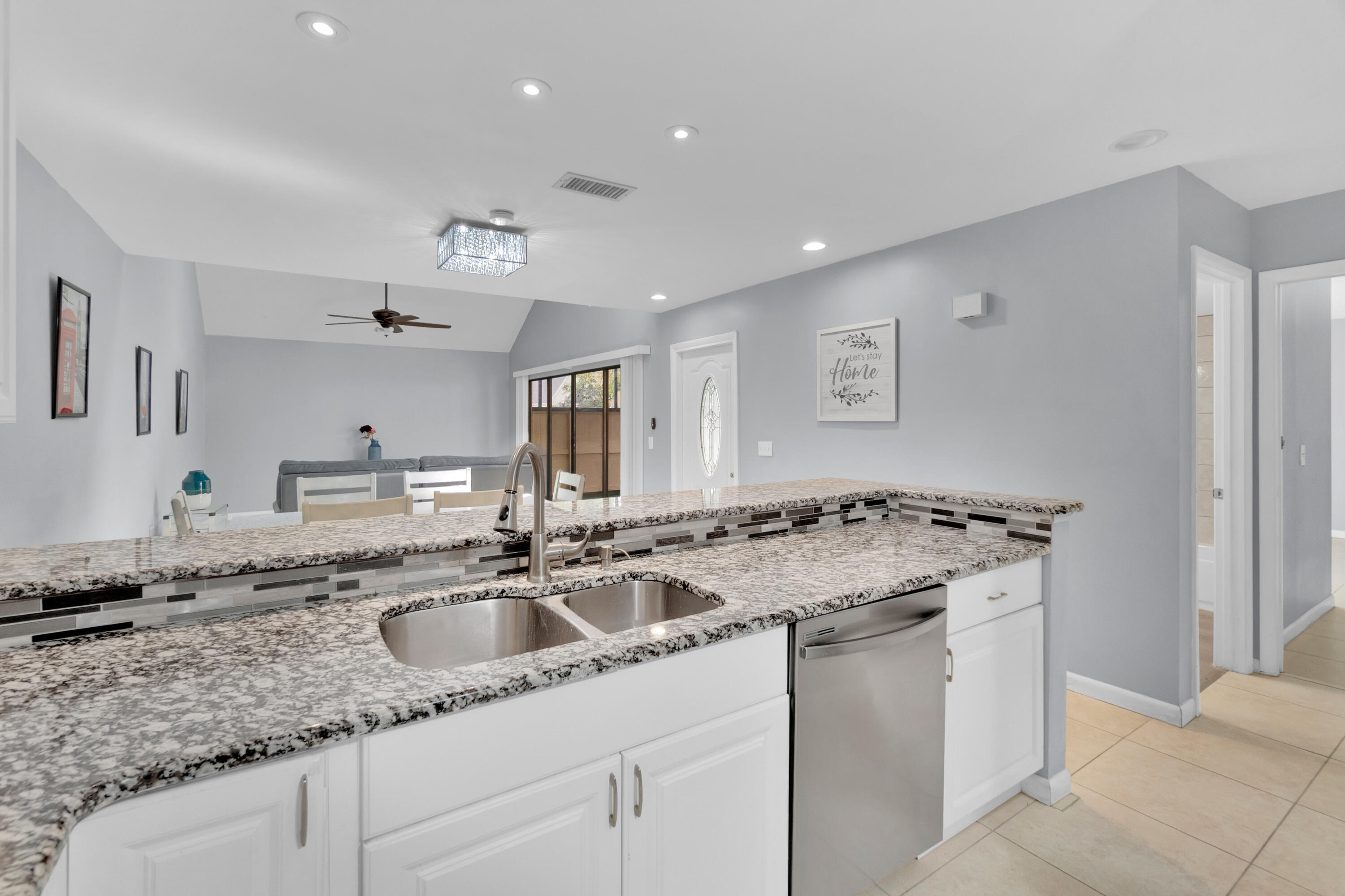 TARPON BAY VILLAS - Residential