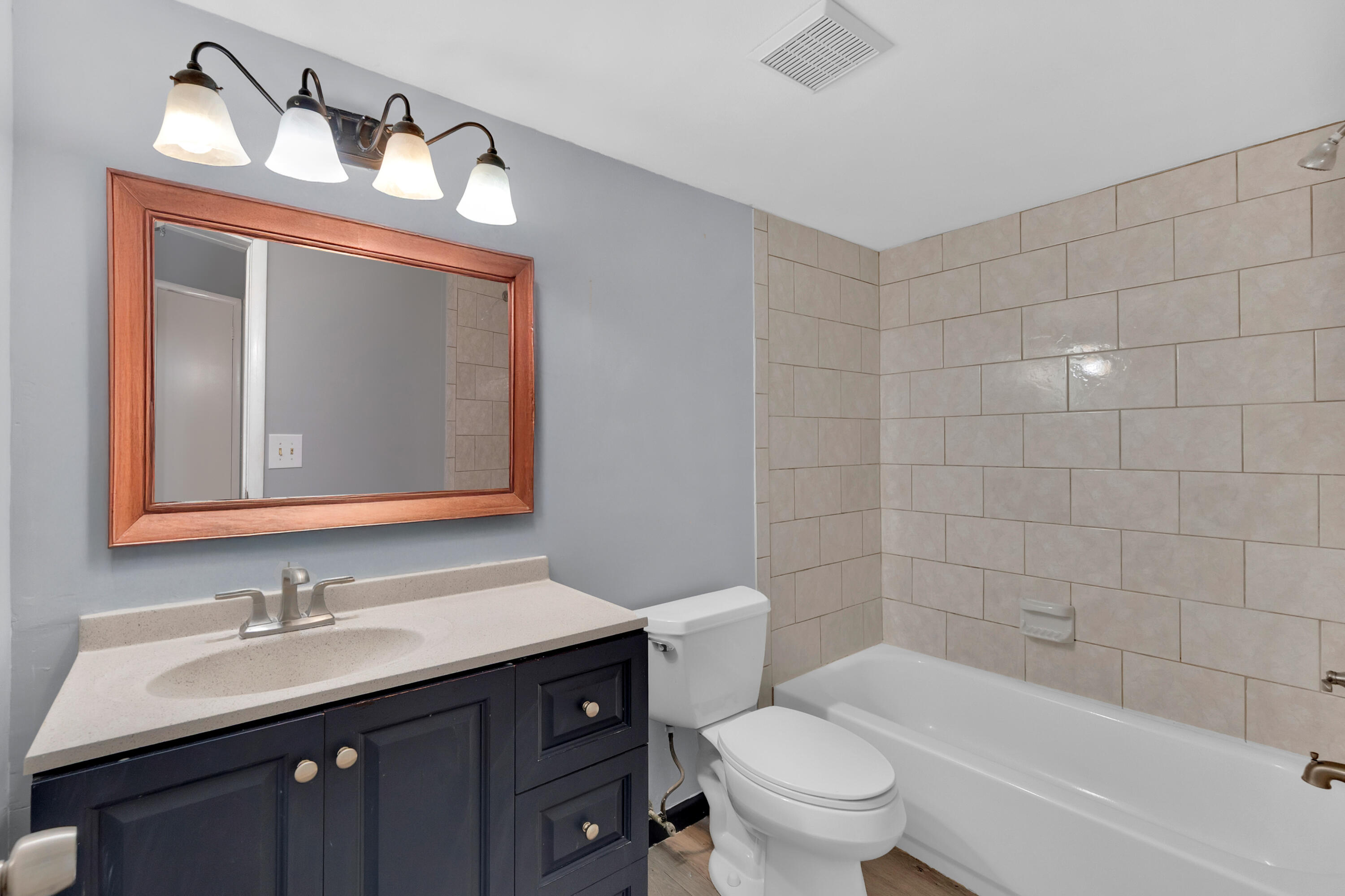 TARPON BAY VILLAS - Residential