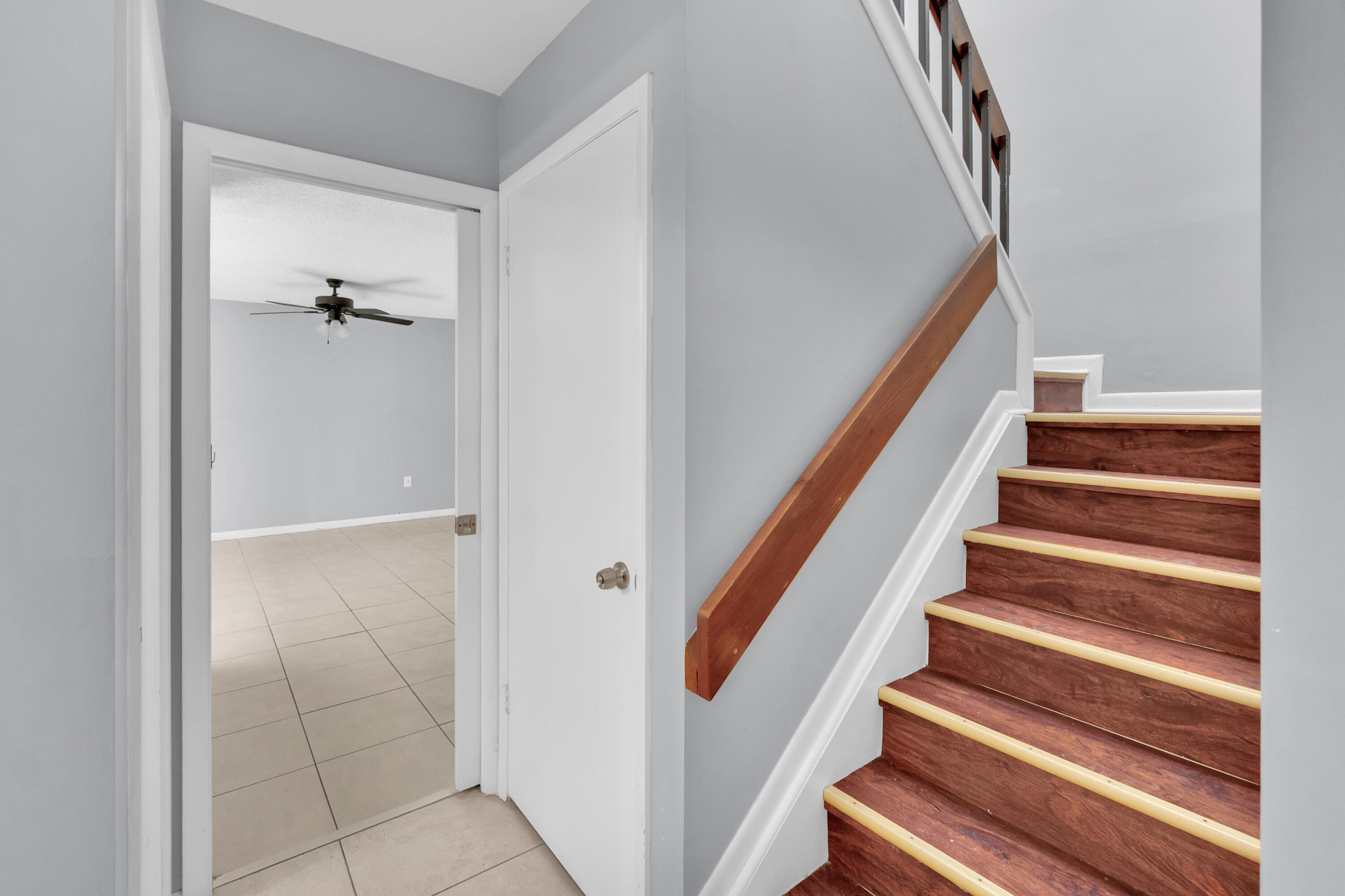 TARPON BAY VILLAS - Residential