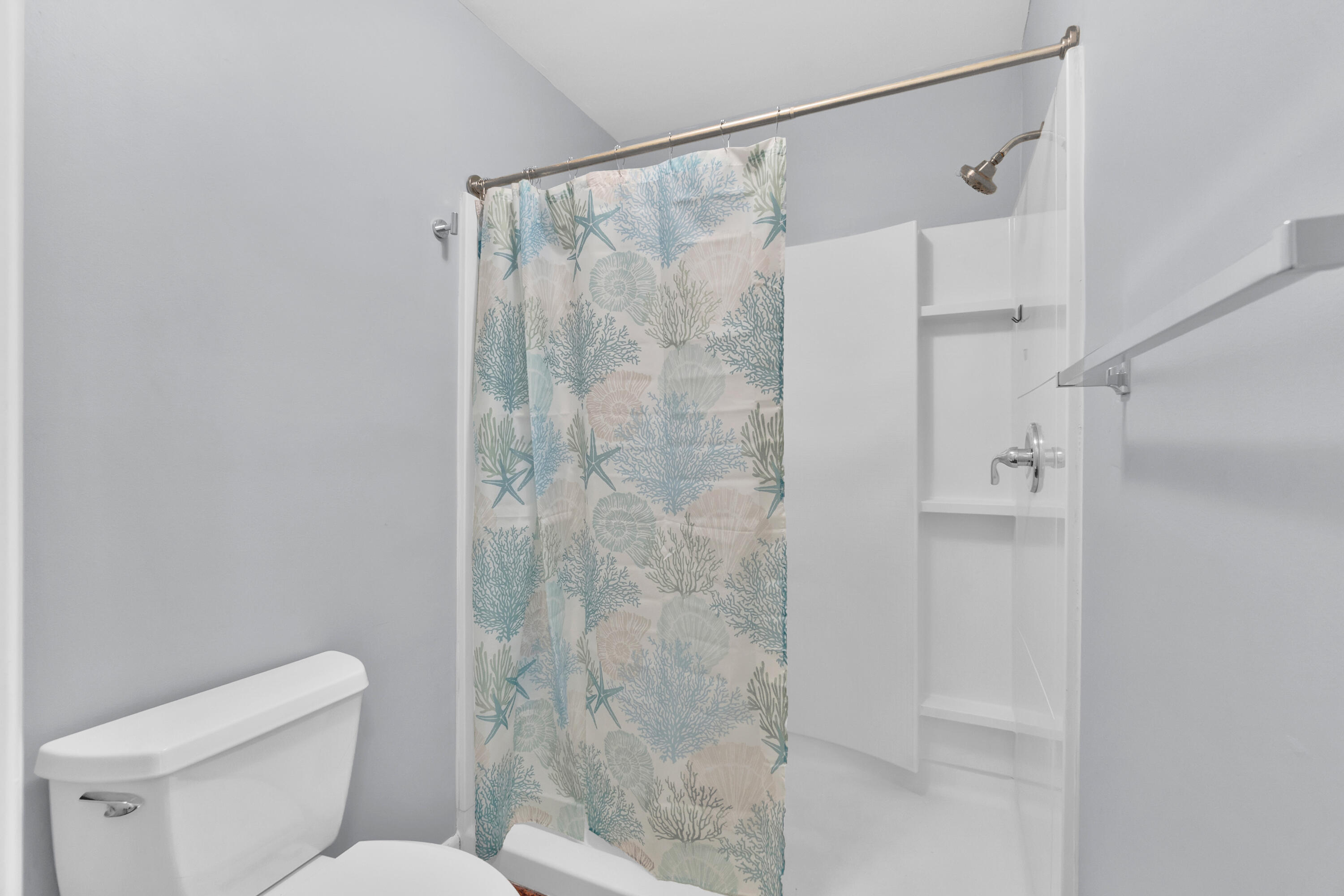 TARPON BAY VILLAS - Residential