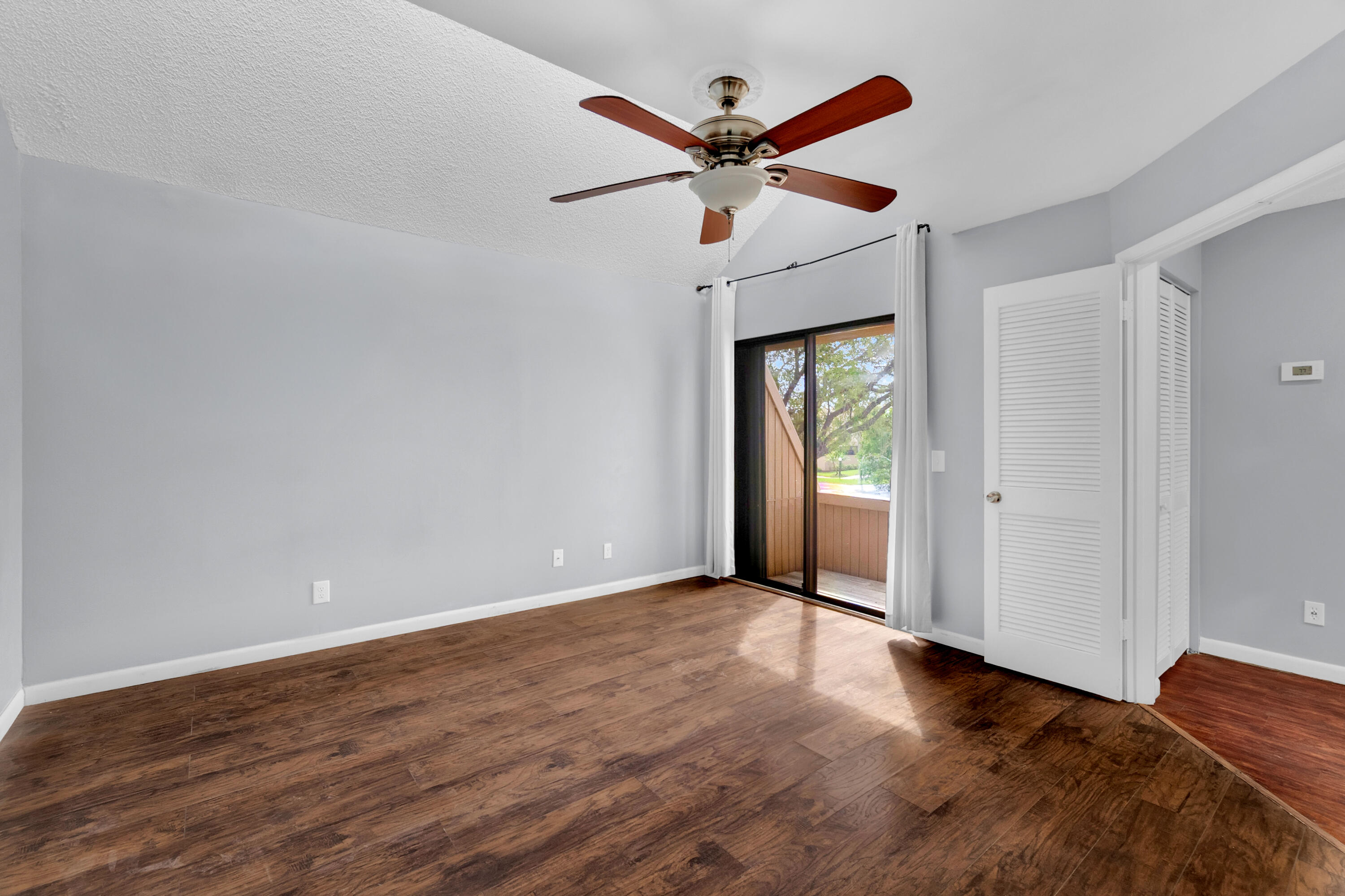 TARPON BAY VILLAS - Residential