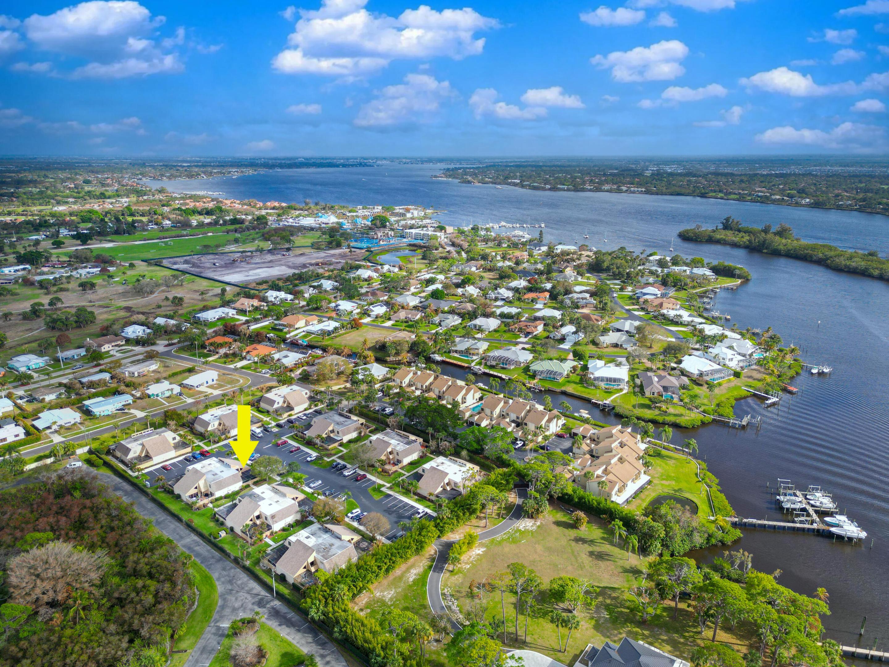 TARPON BAY VILLAS - Residential