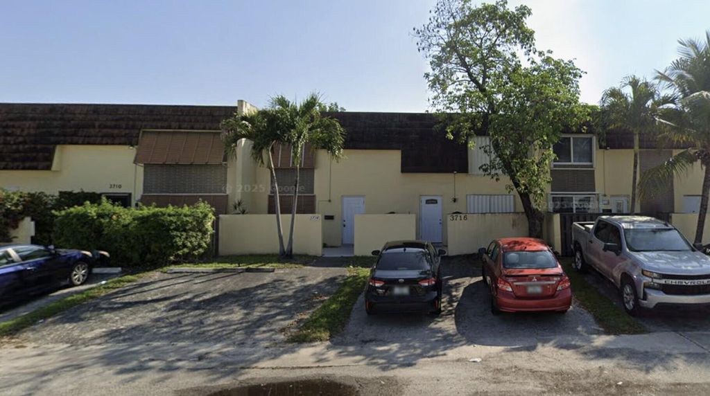 Photo of 3714 SW 60th Terrace #28, Davie, FL 33314 (MLS # B26026087)